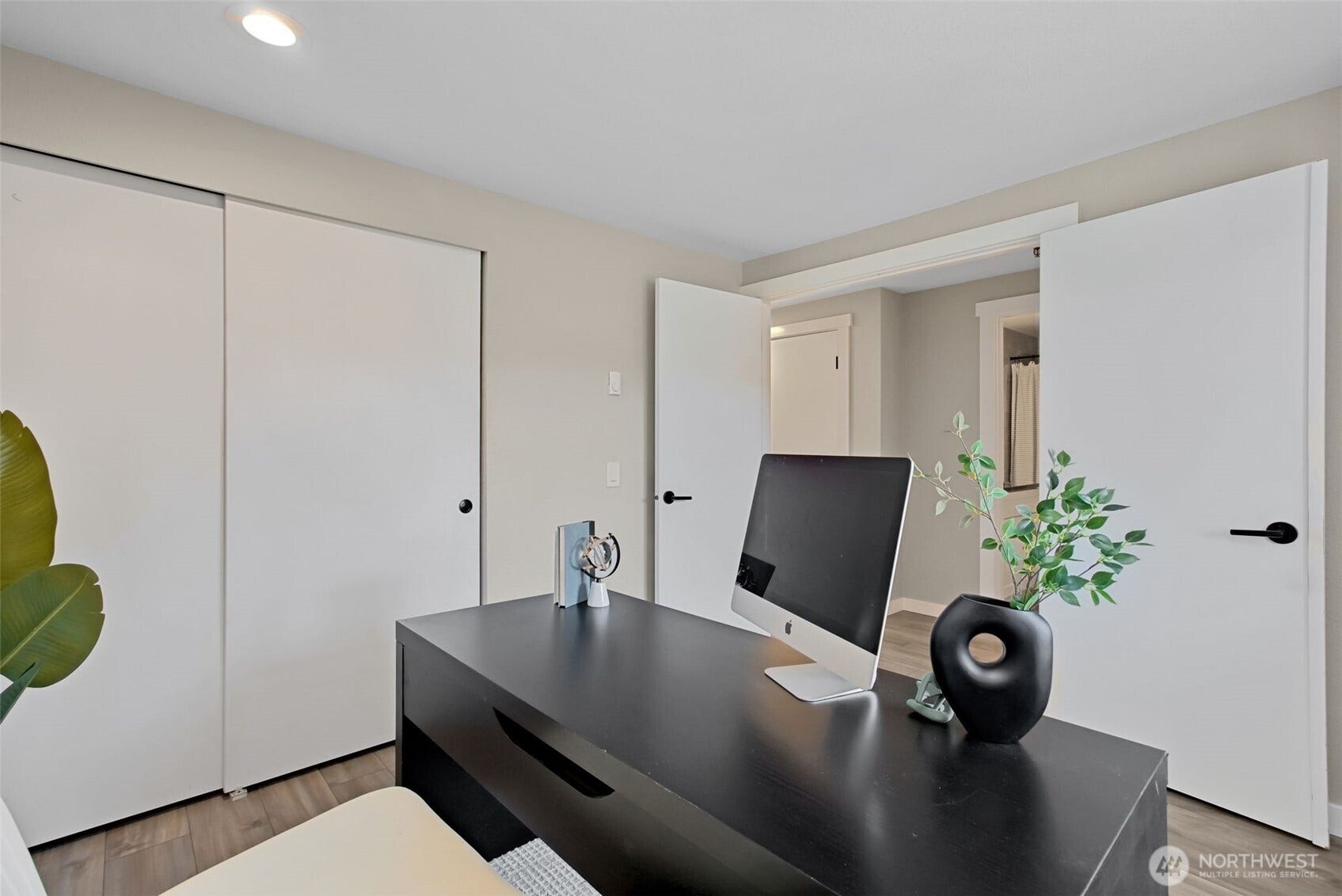 Use this as a second bedroom or sweet office space