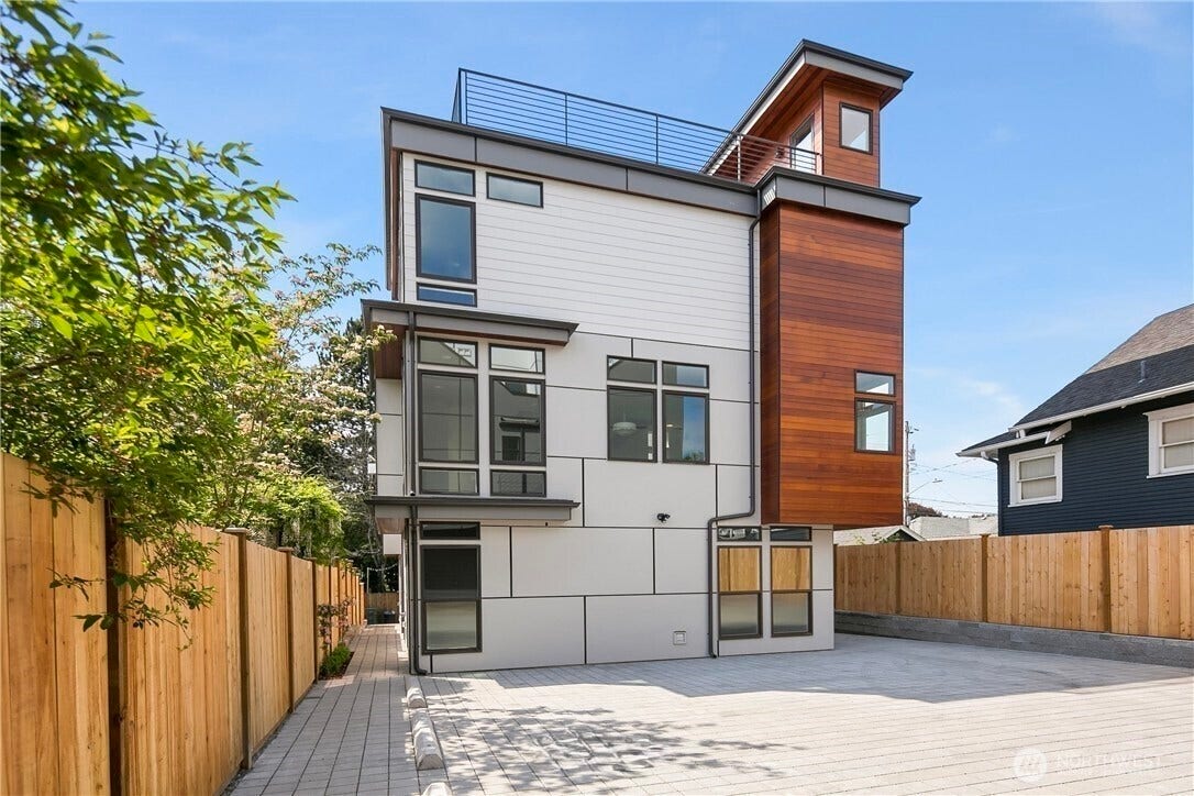 6211 A 9th Avenue NE, Seattle, WA 98115