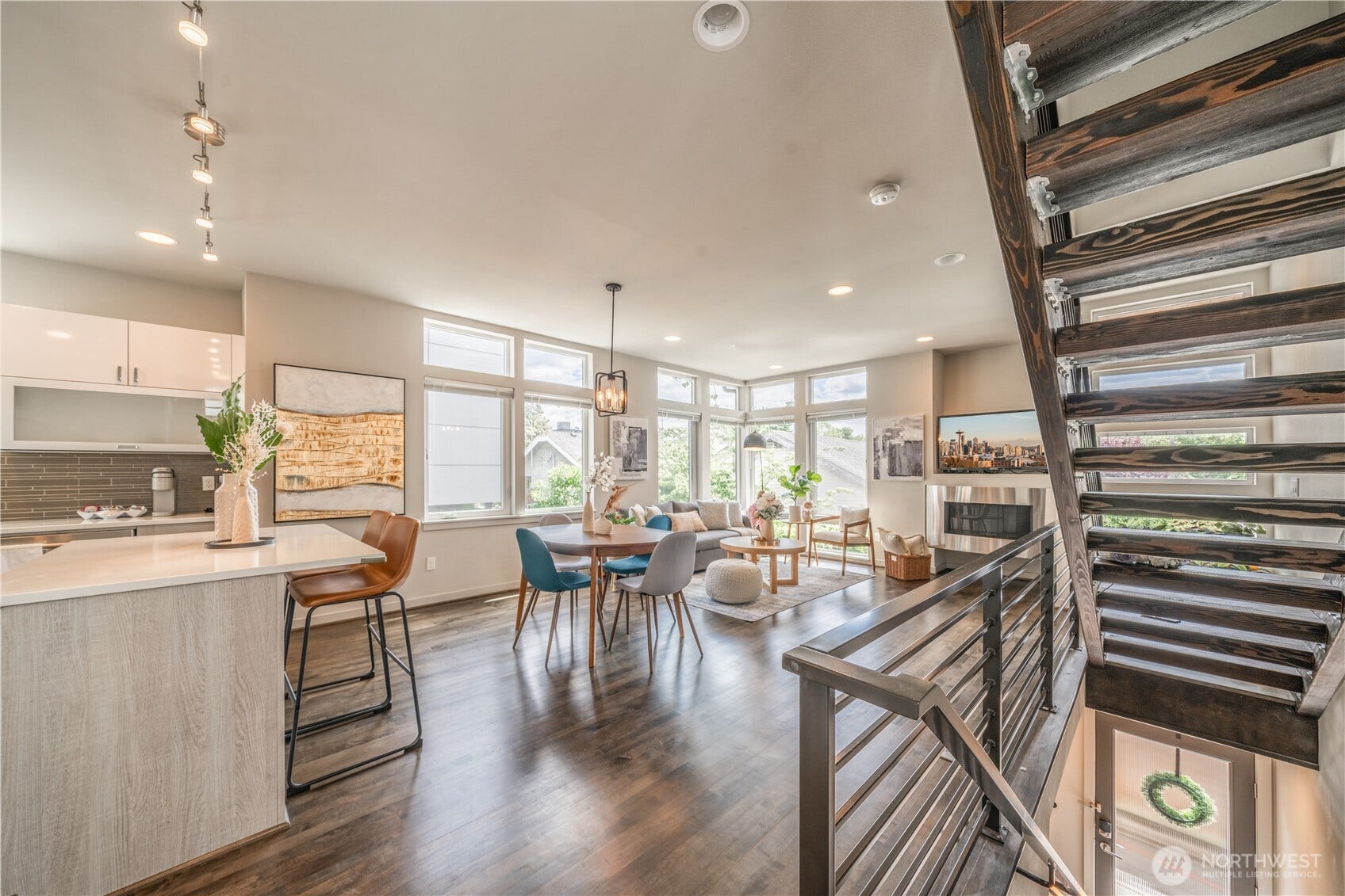 6211 A 9th Avenue NE, Seattle, WA 98115