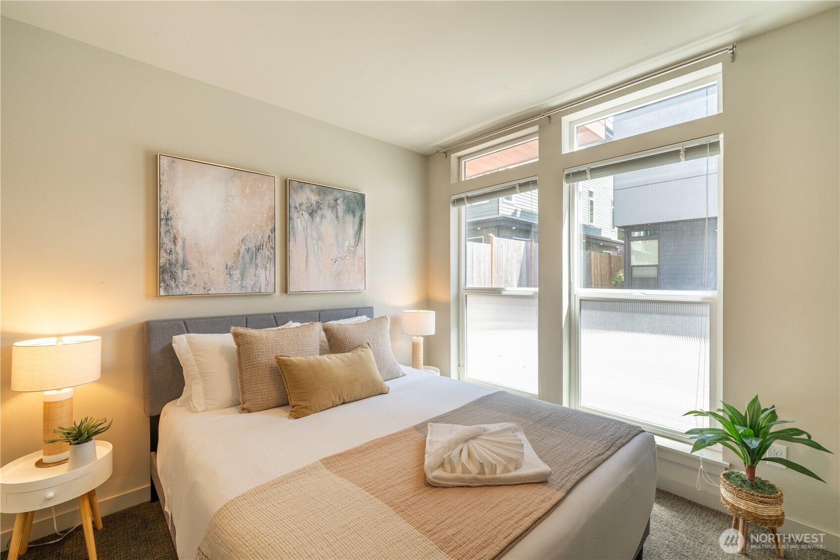 6211 A 9th Avenue NE, Seattle, WA 98115