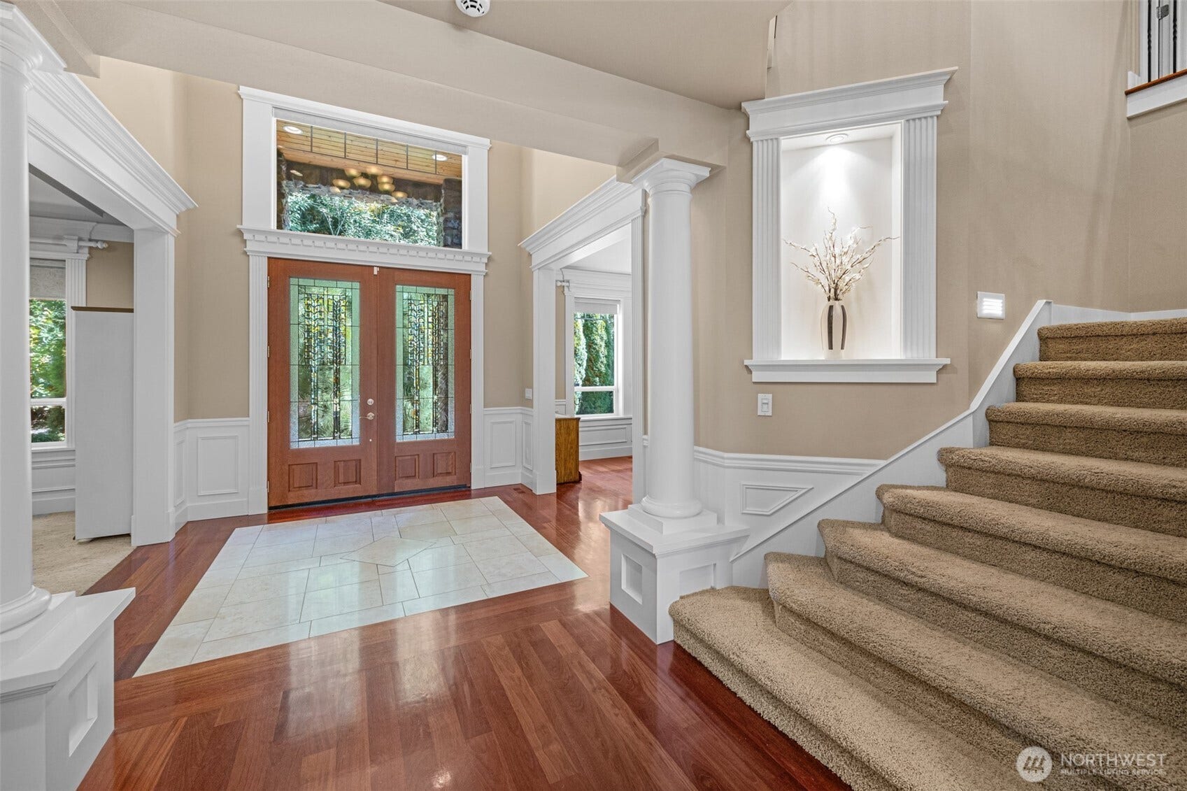 An elegant first impression that sets the tone.