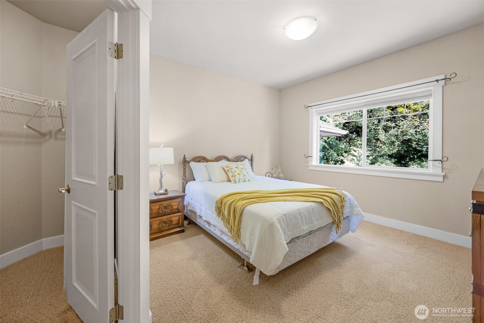 Large 2nd level bedroom with walk-in closet.