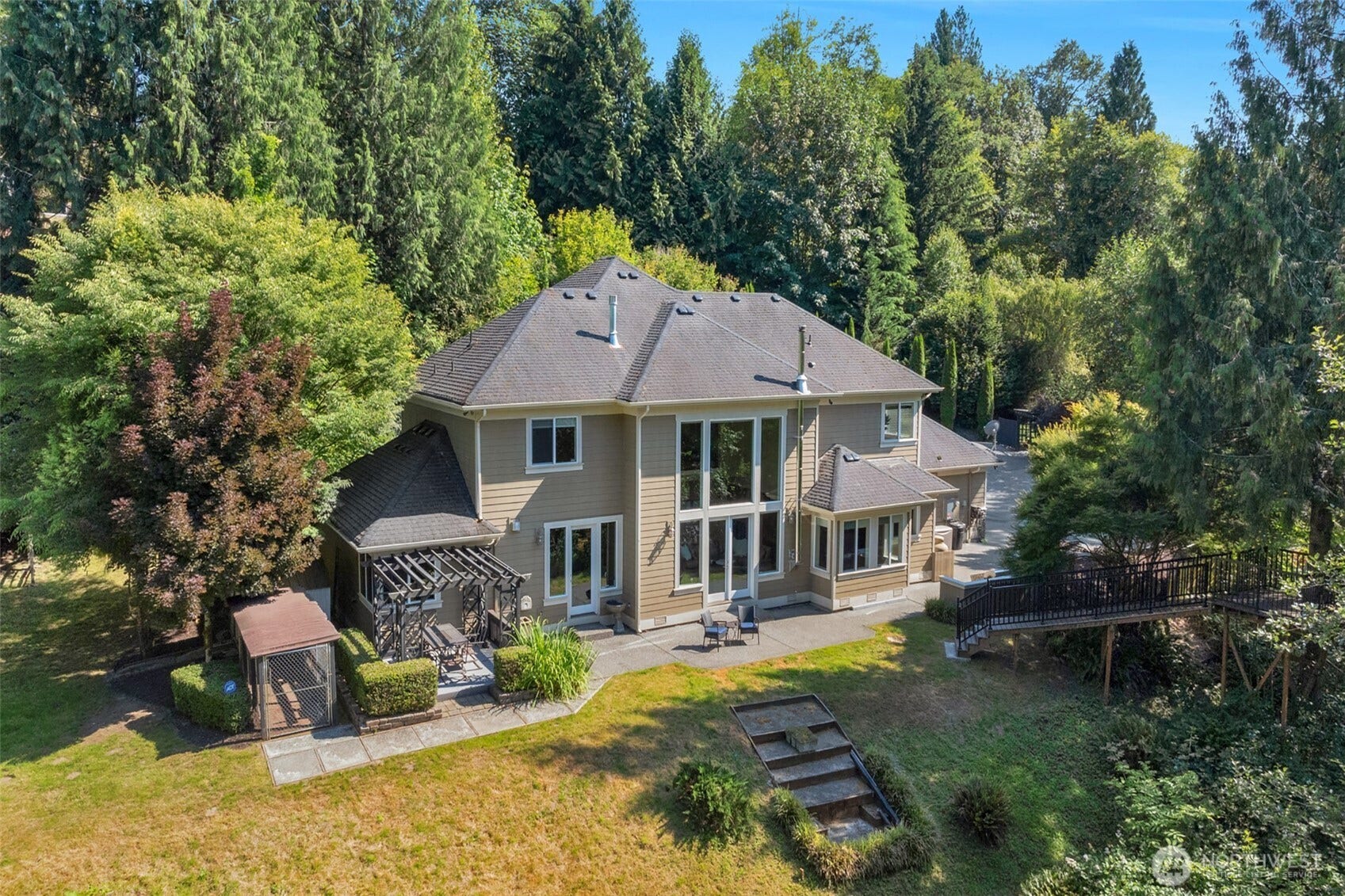 Private 5 acre estate.