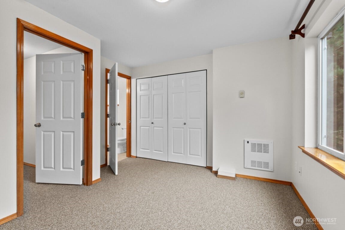 12041 33rd Avenue NE, #A, Seattle, WA 98125 12041 33rd Avenue NE, #A, Seattle, WA 98125