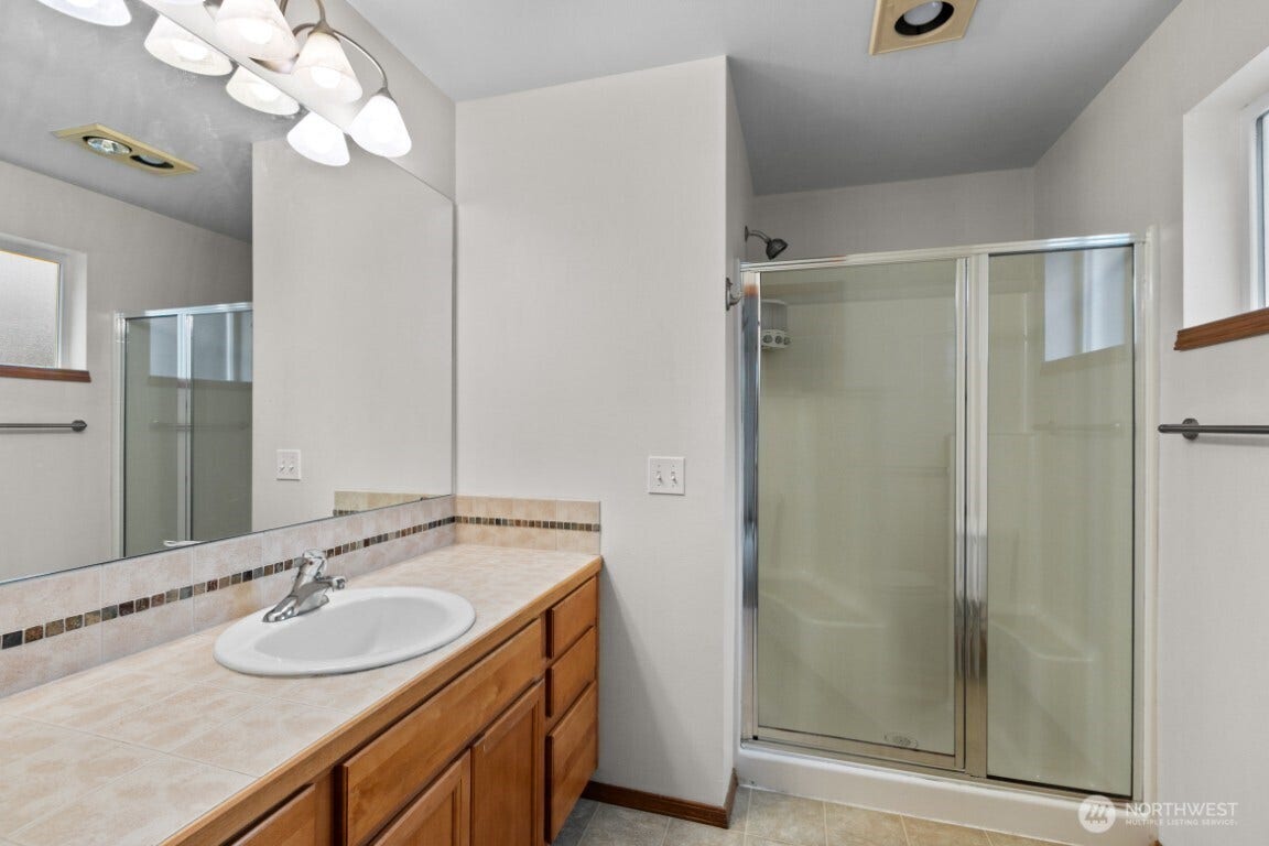 12041 33rd Avenue NE, #A, Seattle, WA 98125 12041 33rd Avenue NE, #A, Seattle, WA 98125