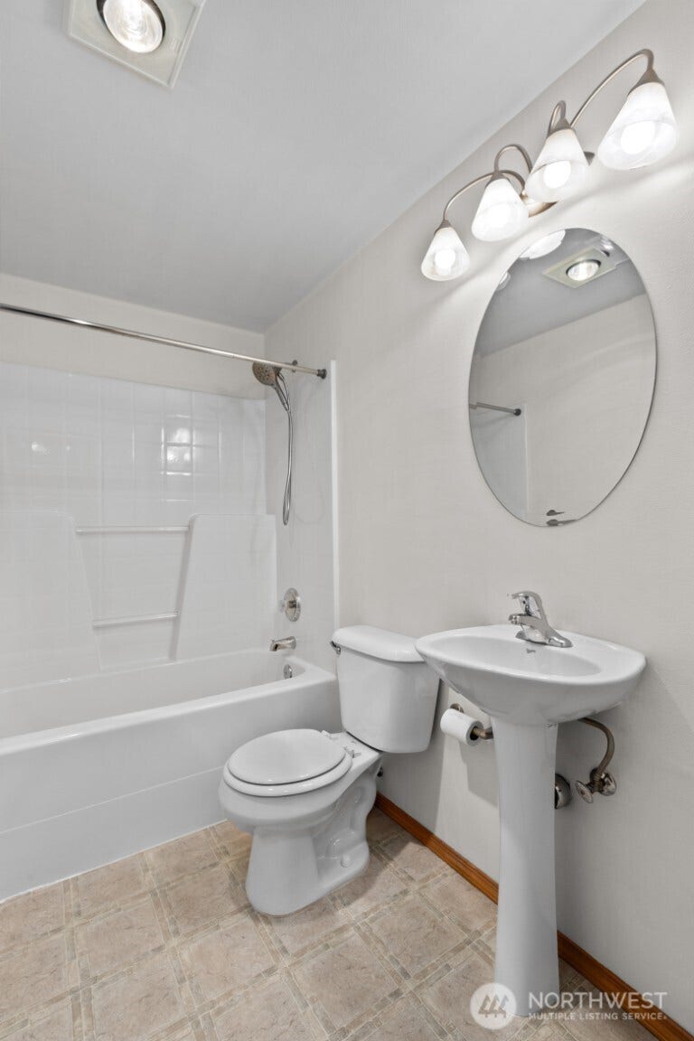 12041 33rd Avenue NE, #A, Seattle, WA 98125 12041 33rd Avenue NE, #A, Seattle, WA 98125
