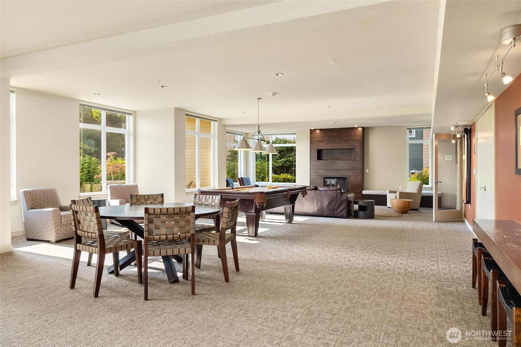 125 Ferncliff Avenue NE, #E242, Bainbridge Island, WA 98110 Common Area