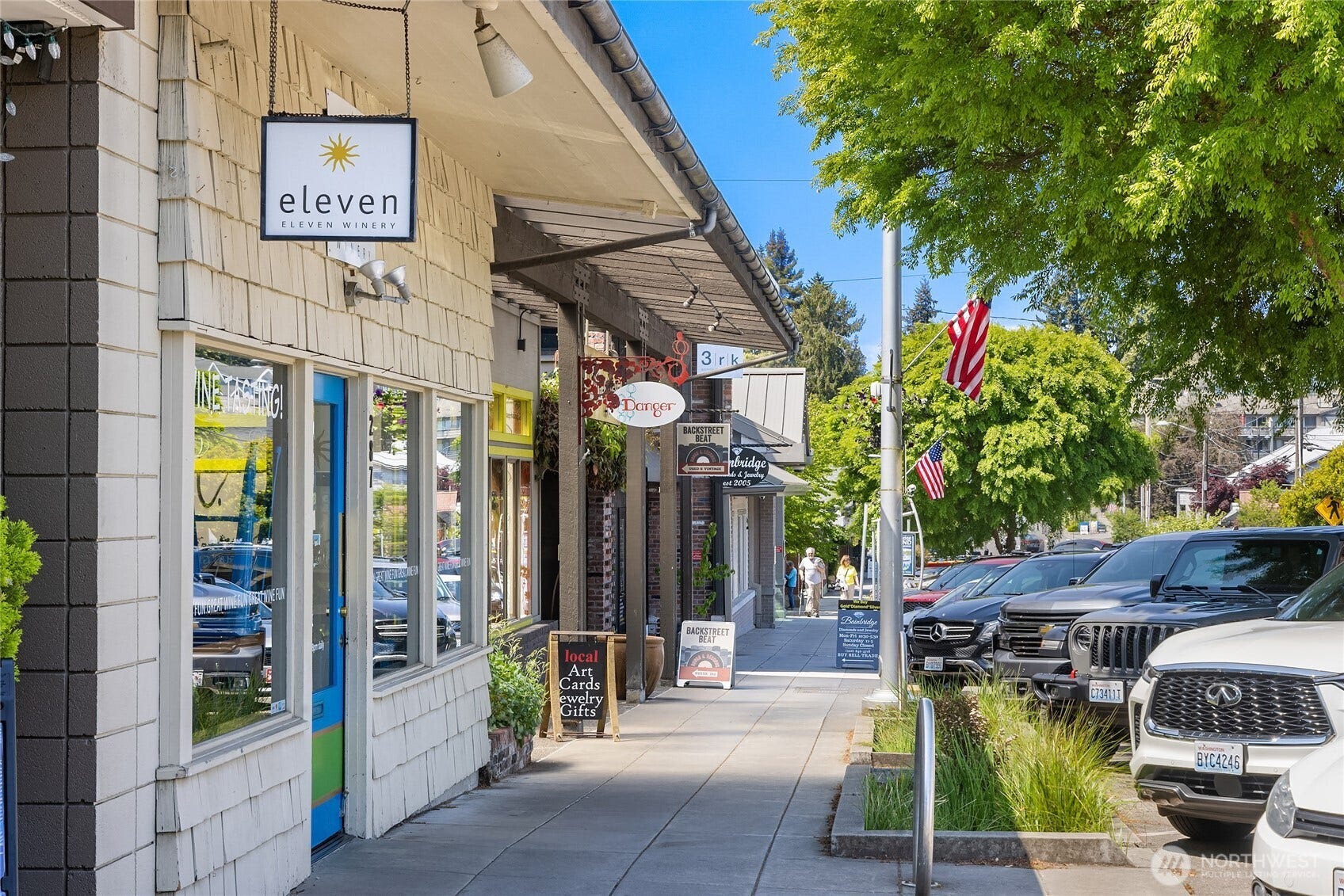125 Ferncliff Avenue NE, #E242, Bainbridge Island, WA 98110 Walkable to Downtown