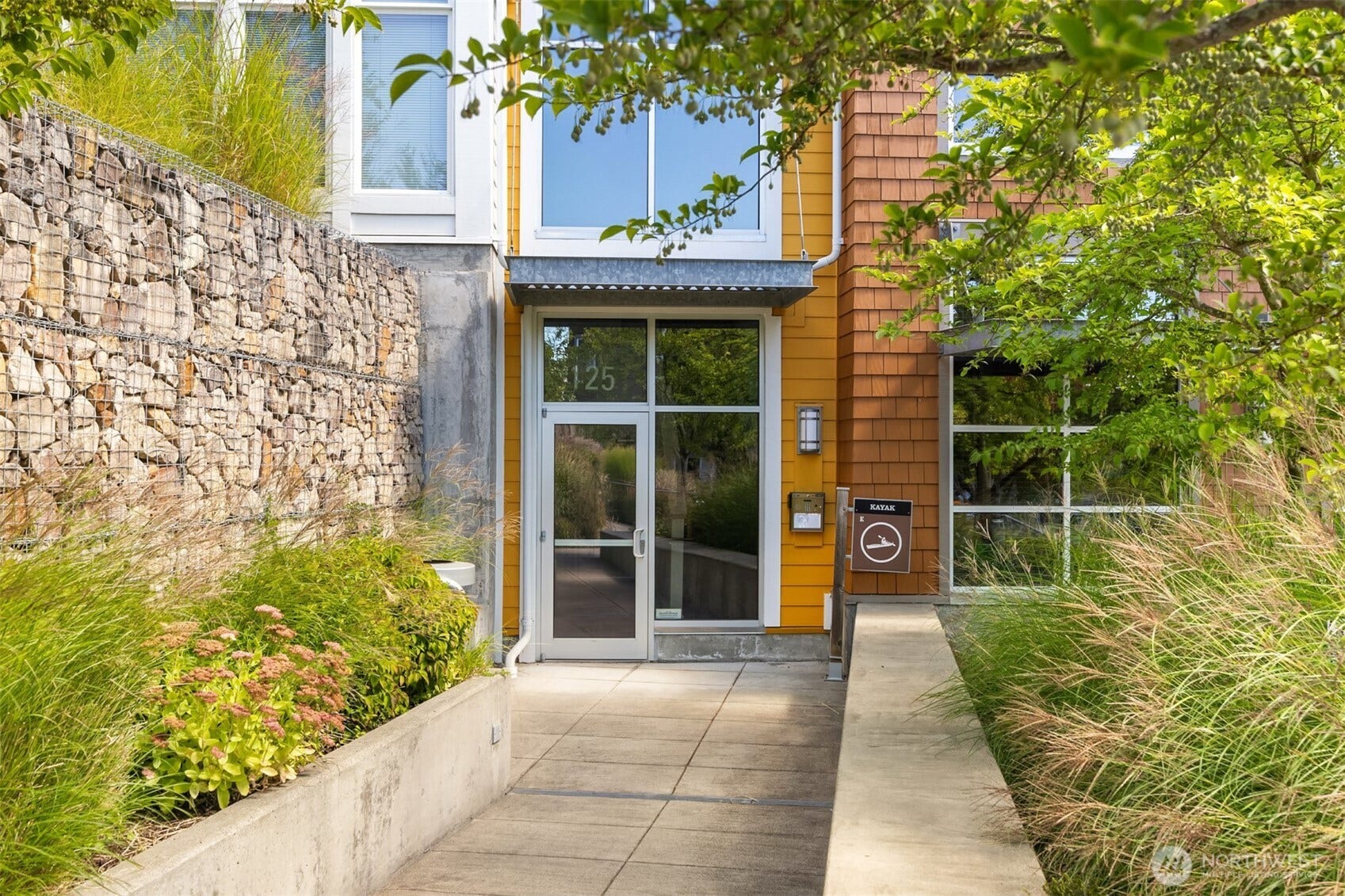 125 Ferncliff Avenue NE, #E242, Bainbridge Island, WA 98110 125 Ferncliff Avenue NE, #E242, Bainbridge Island, WA 98110