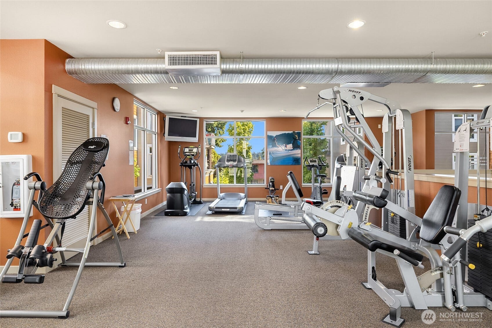125 Ferncliff Avenue NE, #E242, Bainbridge Island, WA 98110 Gym