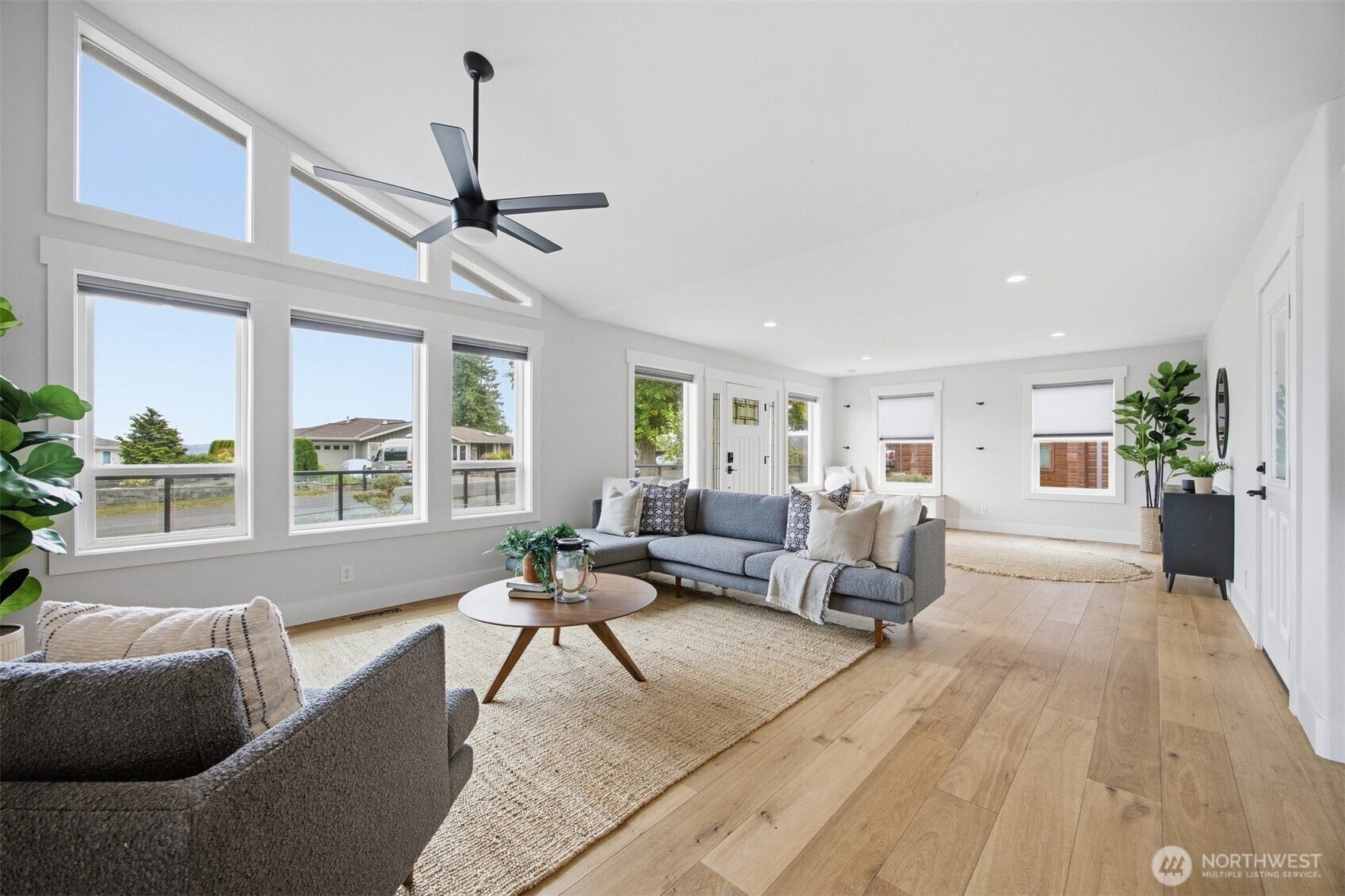 8153 Comox Road, Blaine, WA 98230