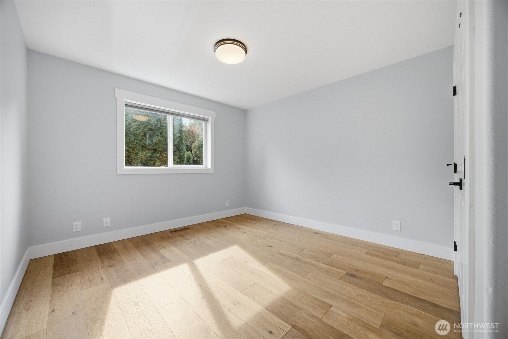 8153 Comox Road, Blaine, WA 98230
