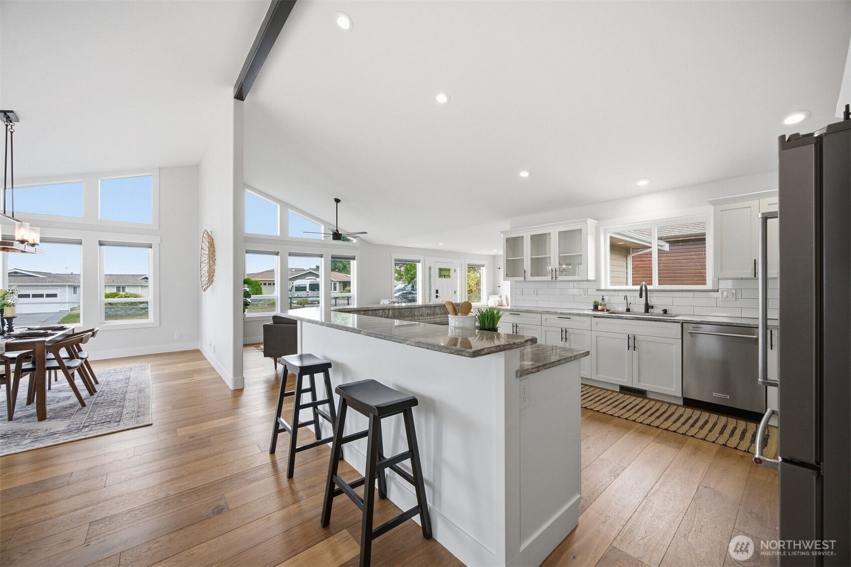 8153 Comox Road, Blaine, WA 98230