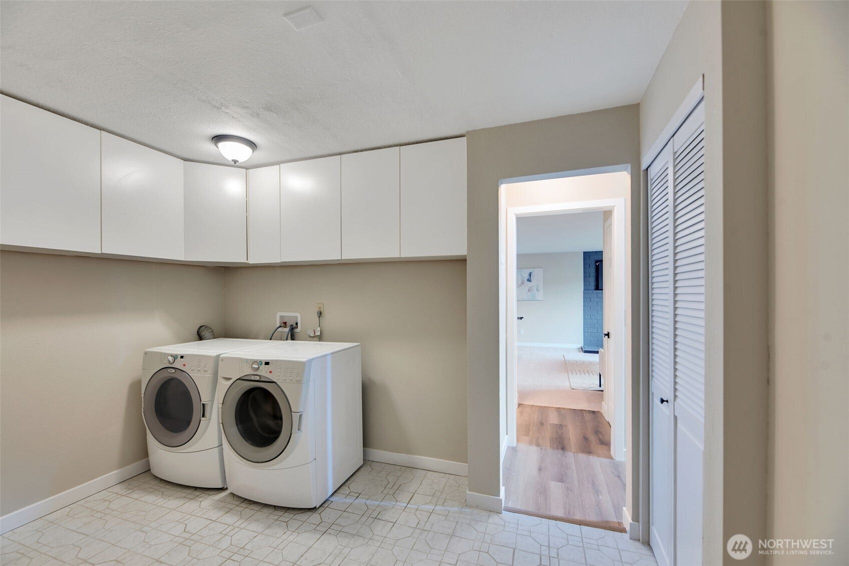 14610 198th Street SE, Renton, WA 98058 Large laundry/mud room at lower level with plenty of storage space