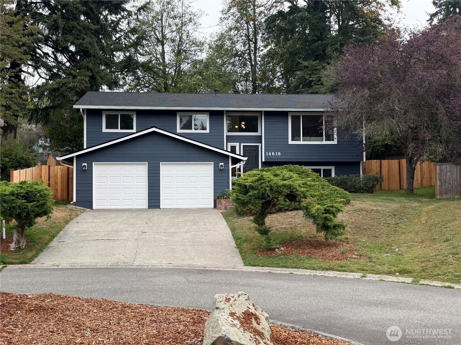 14610 198th Street SE, Renton, WA 98058 14610 198th Street SE, Renton, WA 98058