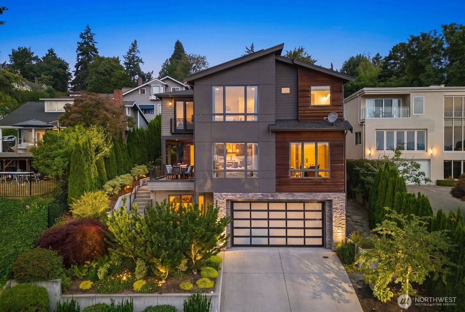 1525 36th Avenue S, Seattle, WA 98144 1525 36th Avenue S, Seattle, WA 98144