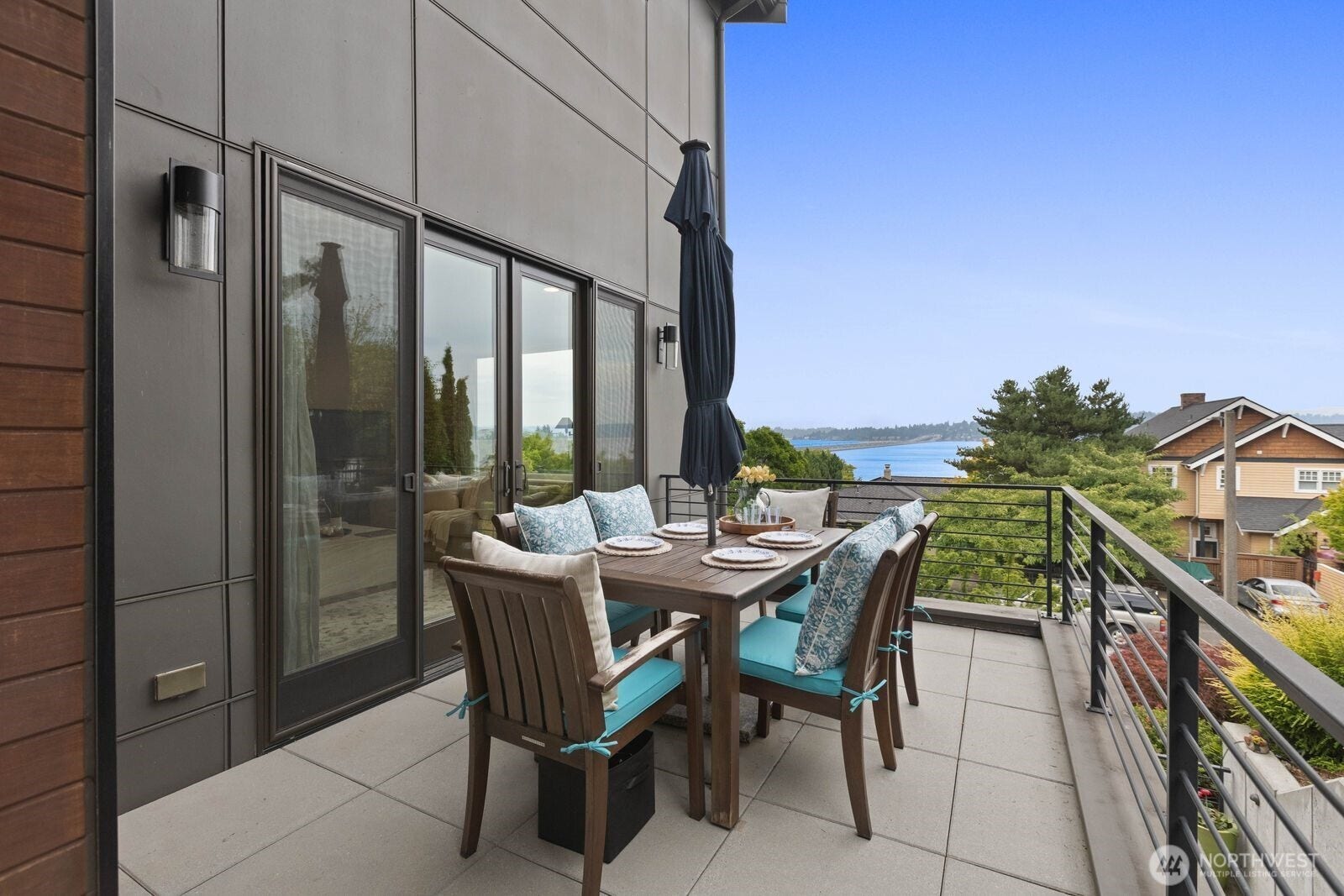 1525 36th Avenue S, Seattle, WA 98144 1525 36th Avenue S, Seattle, WA 98144