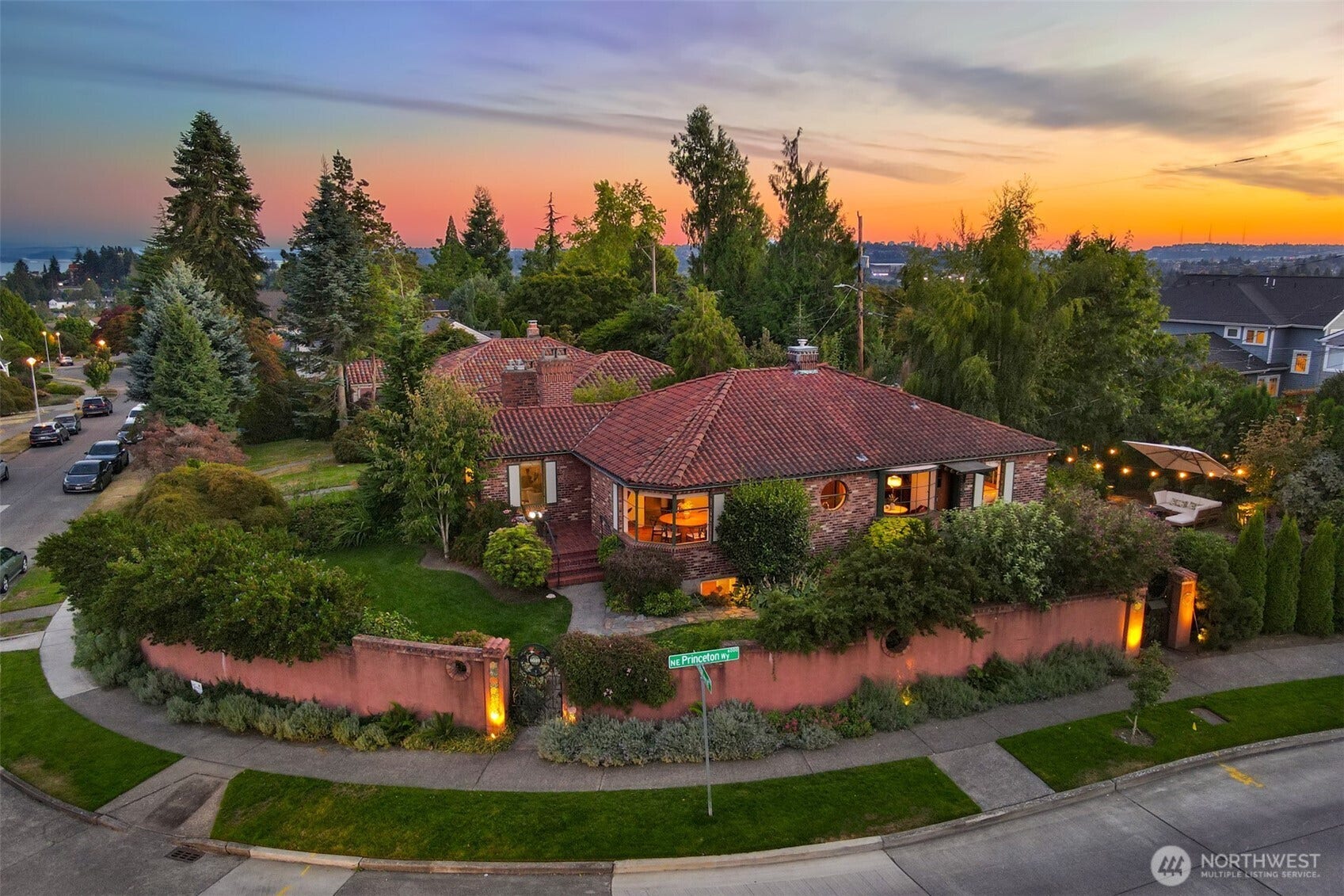6049 Princeton Avenue NE, Seattle, WA 98115 6049 Princeton Avenue NE, Seattle, WA 98115