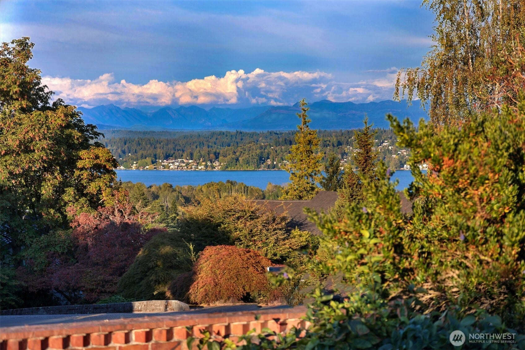 6049 Princeton Avenue NE, Seattle, WA 98115 6049 Princeton Avenue NE, Seattle, WA 98115