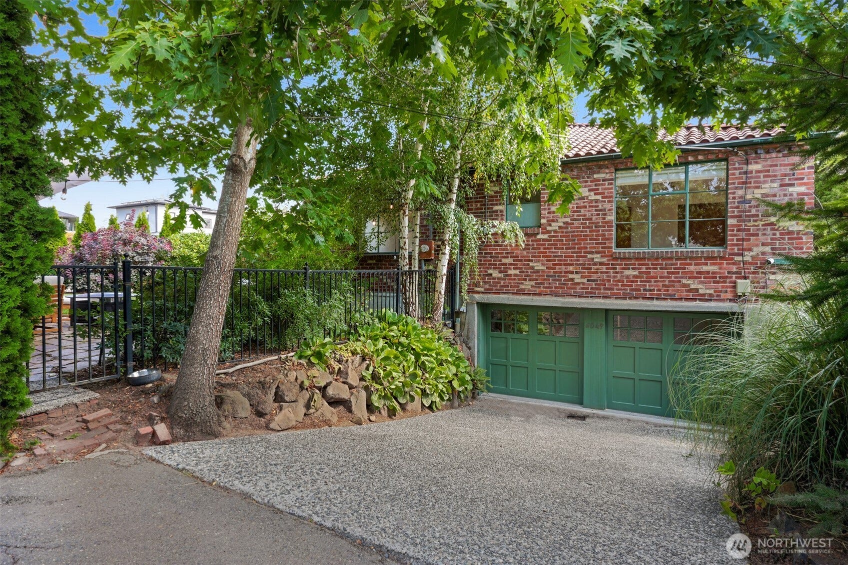 6049 Princeton Avenue NE, Seattle, WA 98115 6049 Princeton Avenue NE, Seattle, WA 98115