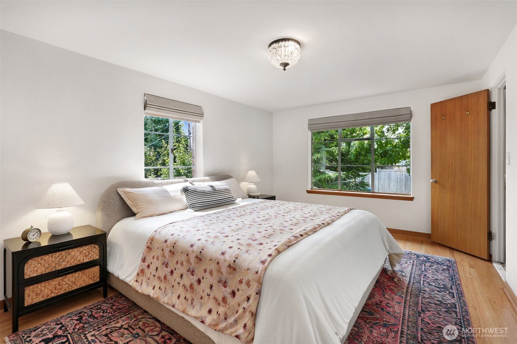 6049 Princeton Avenue NE, Seattle, WA 98115 6049 Princeton Avenue NE, Seattle, WA 98115