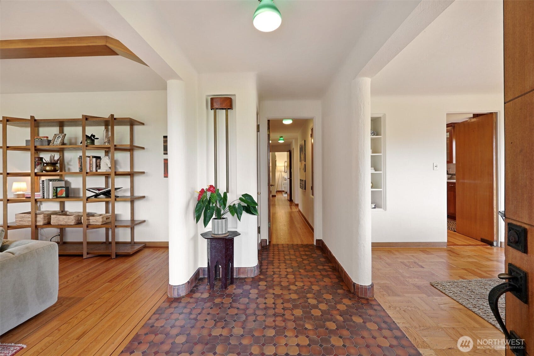 6049 Princeton Avenue NE, Seattle, WA 98115 6049 Princeton Avenue NE, Seattle, WA 98115