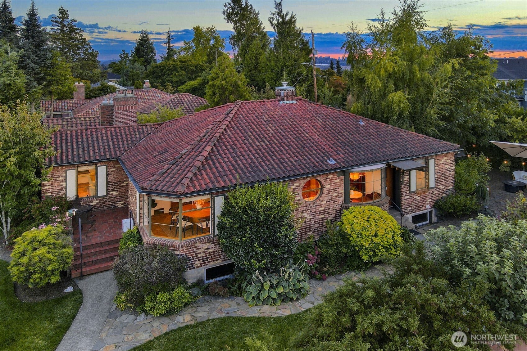 6049 Princeton Avenue NE, Seattle, WA 98115 6049 Princeton Avenue NE, Seattle, WA 98115