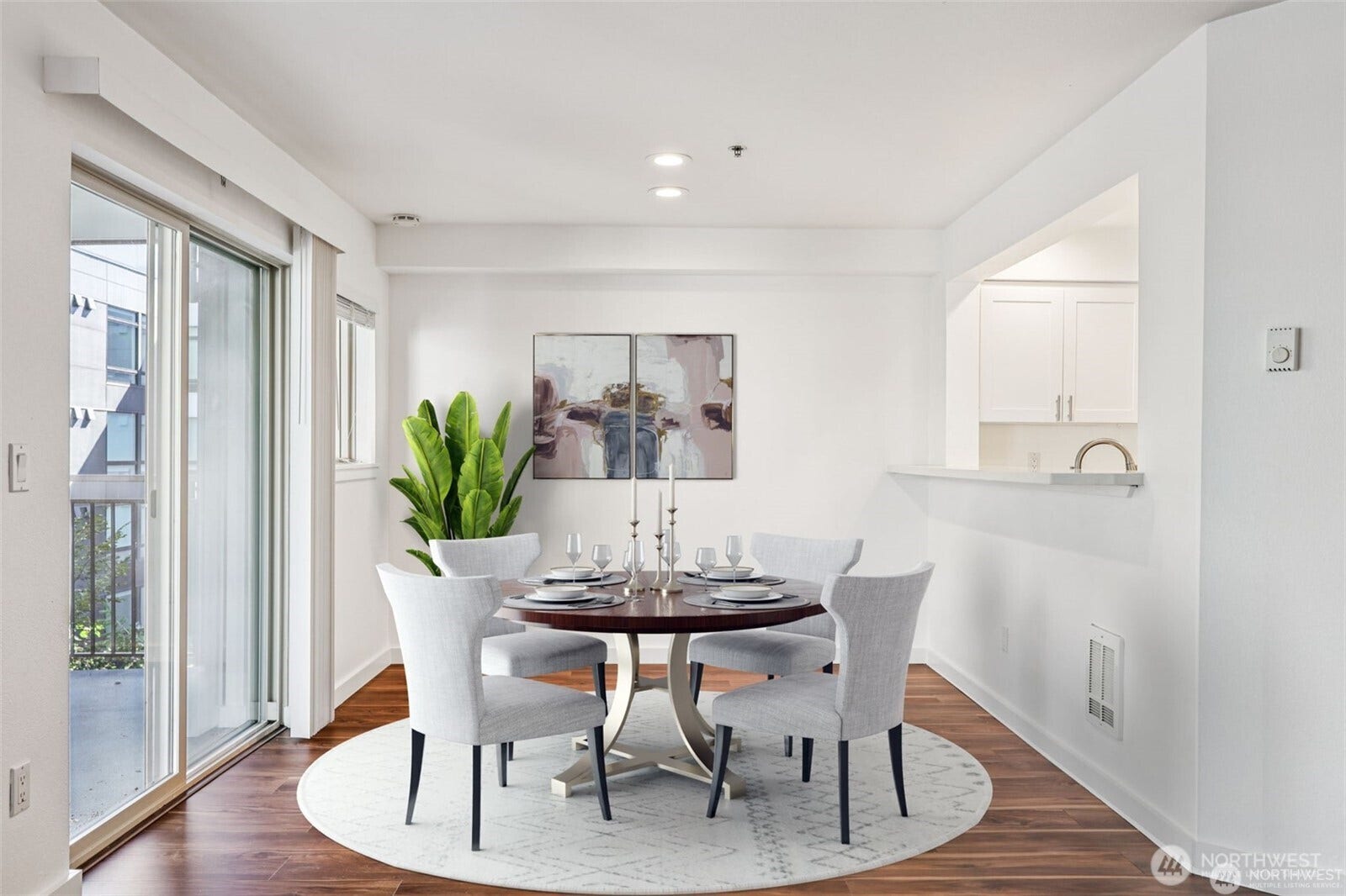 1425 Dexter Avenue N, #611, Seattle, WA 98109 1425 Dexter Avenue N, #611, Seattle, WA 98109