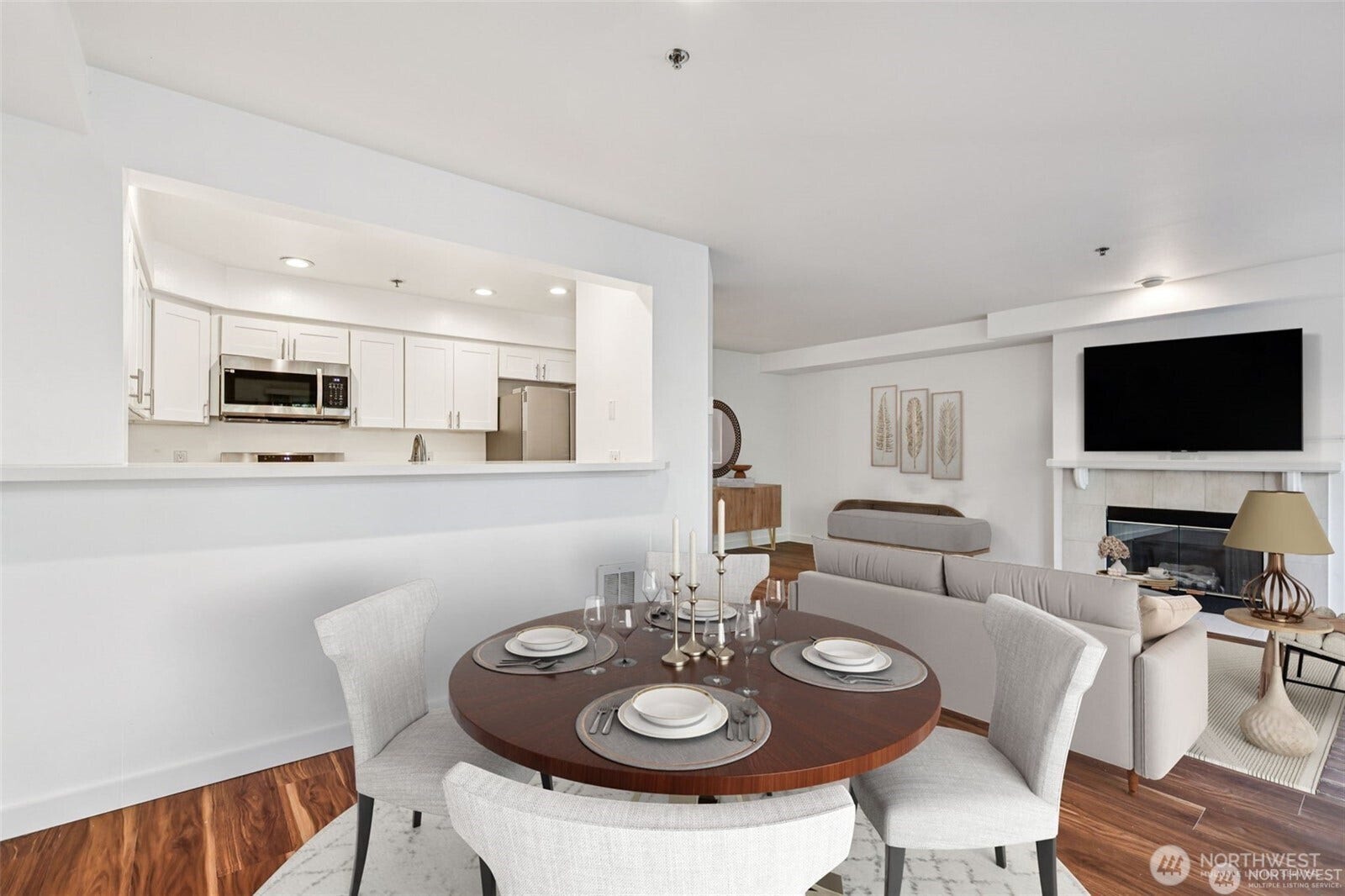 1425 Dexter Avenue N, #611, Seattle, WA 98109 1425 Dexter Avenue N, #611, Seattle, WA 98109