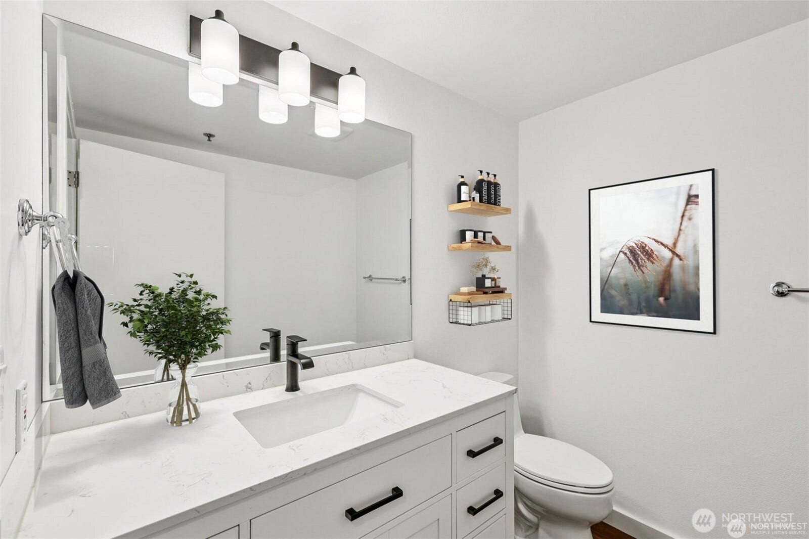 1425 Dexter Avenue N, #611, Seattle, WA 98109 1425 Dexter Avenue N, #611, Seattle, WA 98109