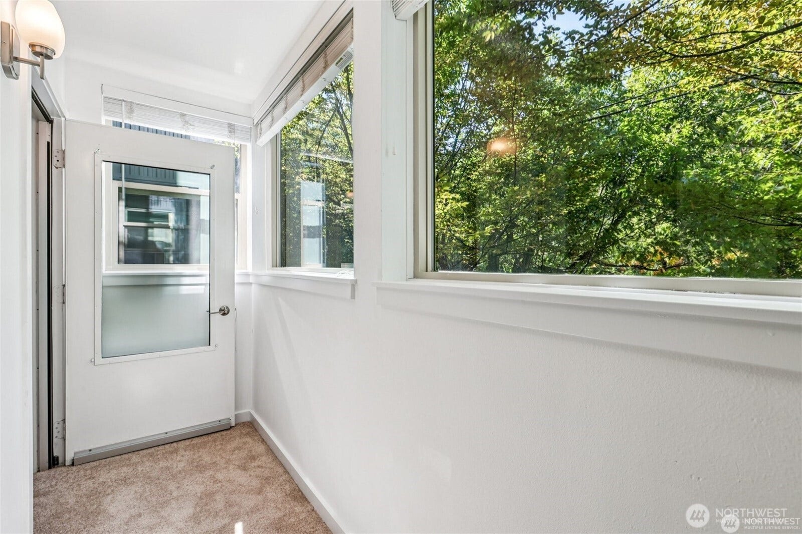1425 Dexter Avenue N, #611, Seattle, WA 98109 1425 Dexter Avenue N, #611, Seattle, WA 98109