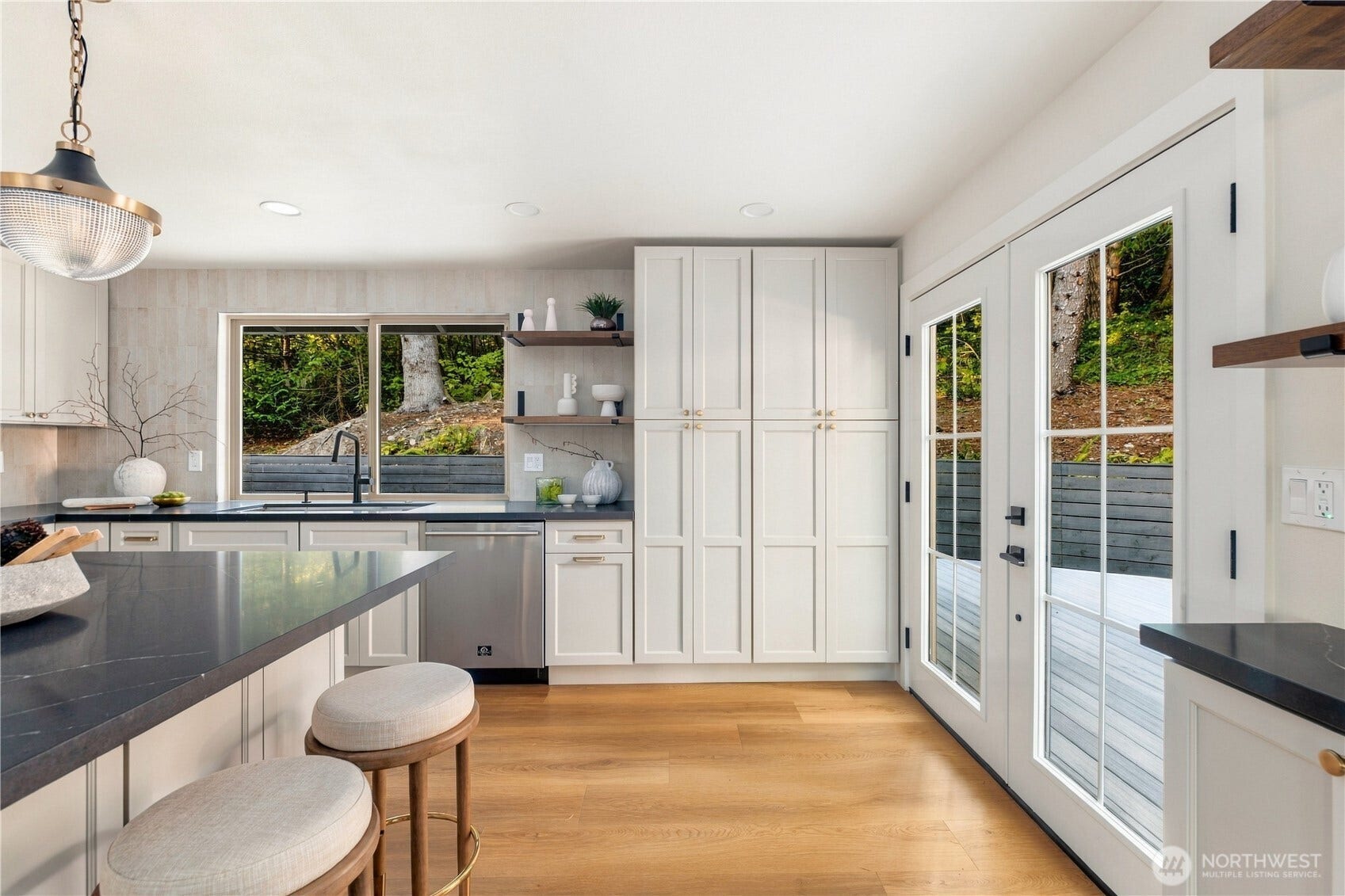 25510 SE 159th Street, Issaquah, WA 98027 25510 SE 159th Street, Issaquah, WA 98027
