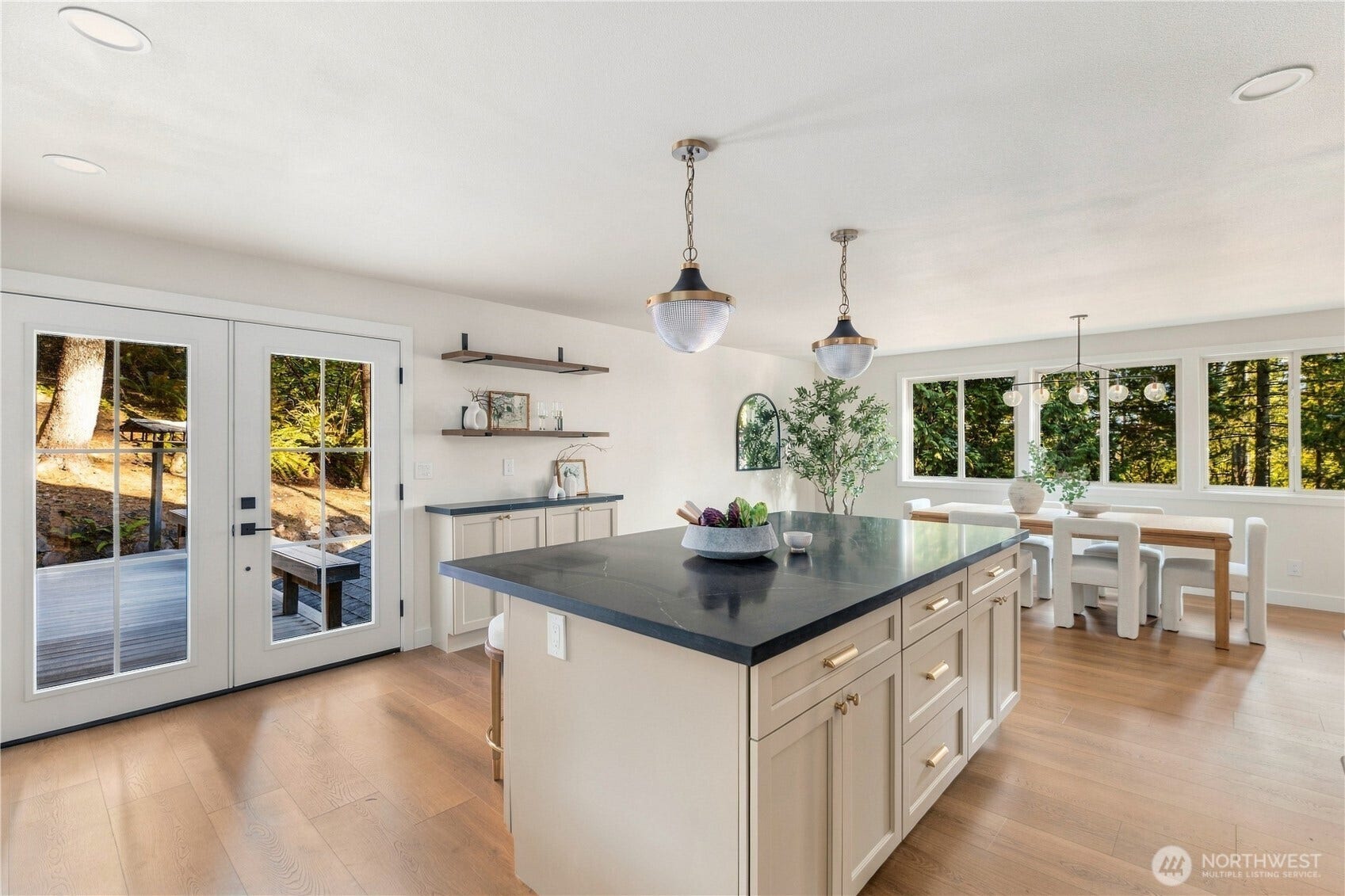 25510 SE 159th Street, Issaquah, WA 98027 25510 SE 159th Street, Issaquah, WA 98027