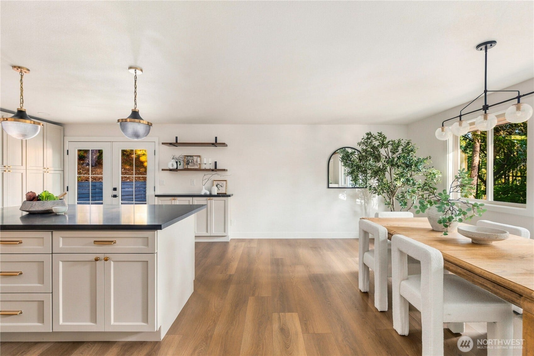 25510 SE 159th Street, Issaquah, WA 98027 25510 SE 159th Street, Issaquah, WA 98027