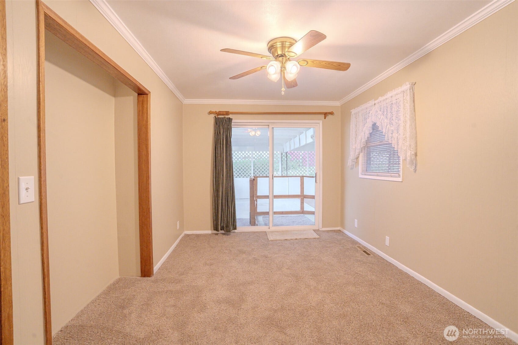 1369 Upland Drive, Sunnyside, WA 98944