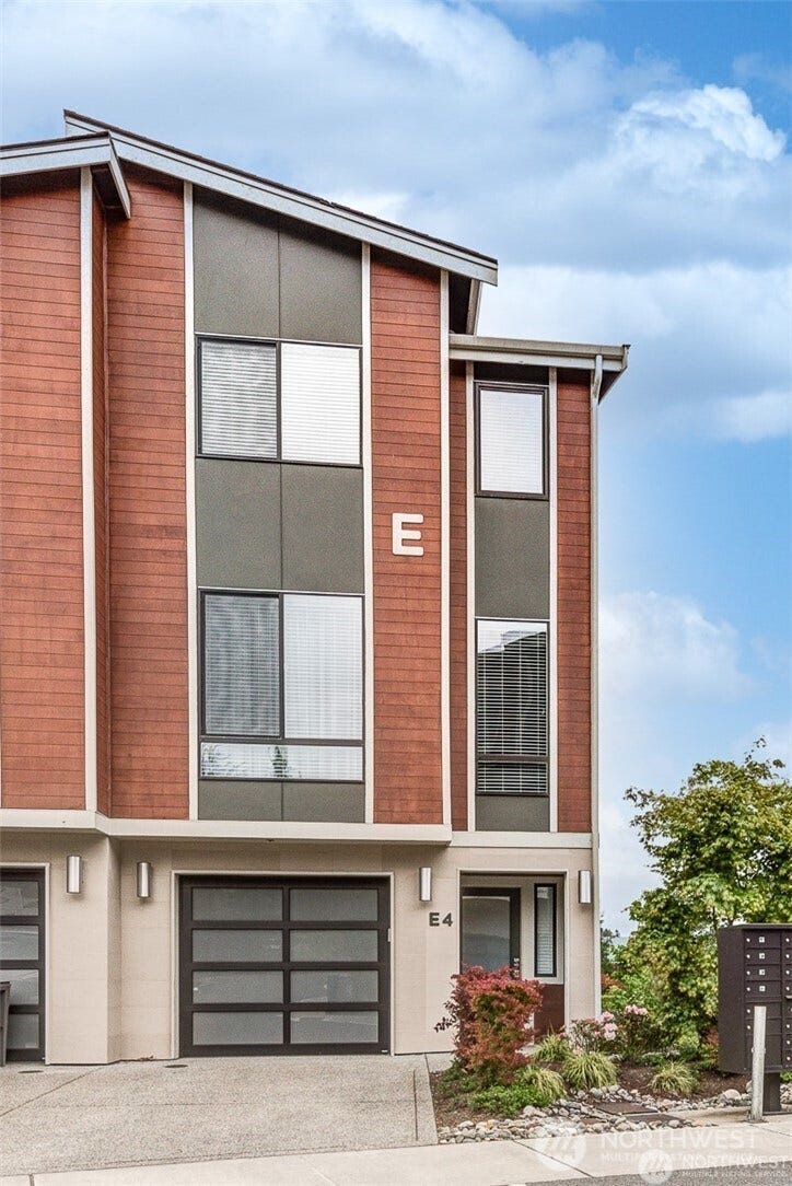 Front of townhome