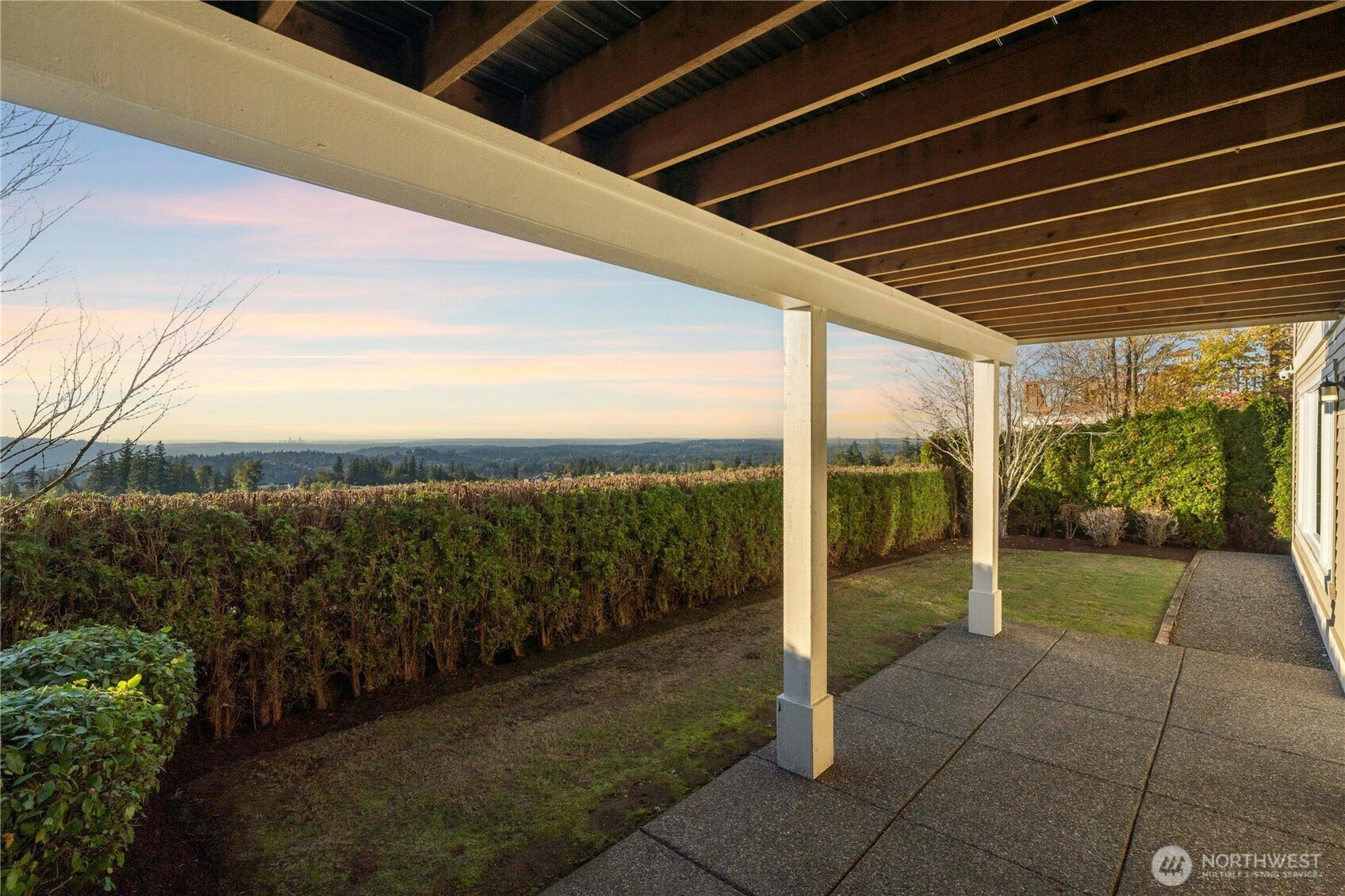 1685 30th Avenue NE, Issaquah, WA 98029