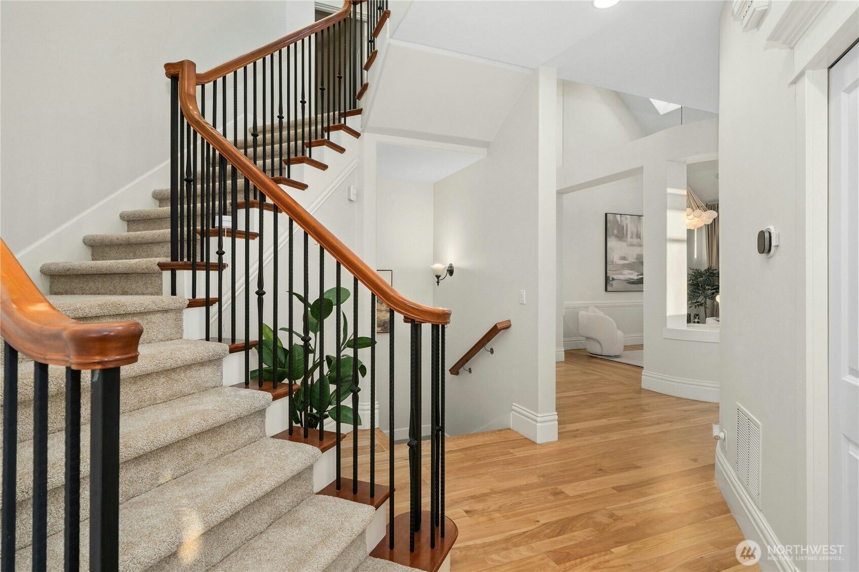 1685 30th Avenue NE, Issaquah, WA 98029