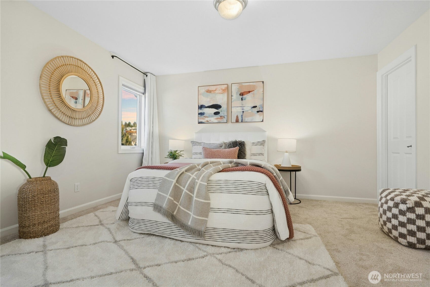 1685 30th Avenue NE, Issaquah, WA 98029