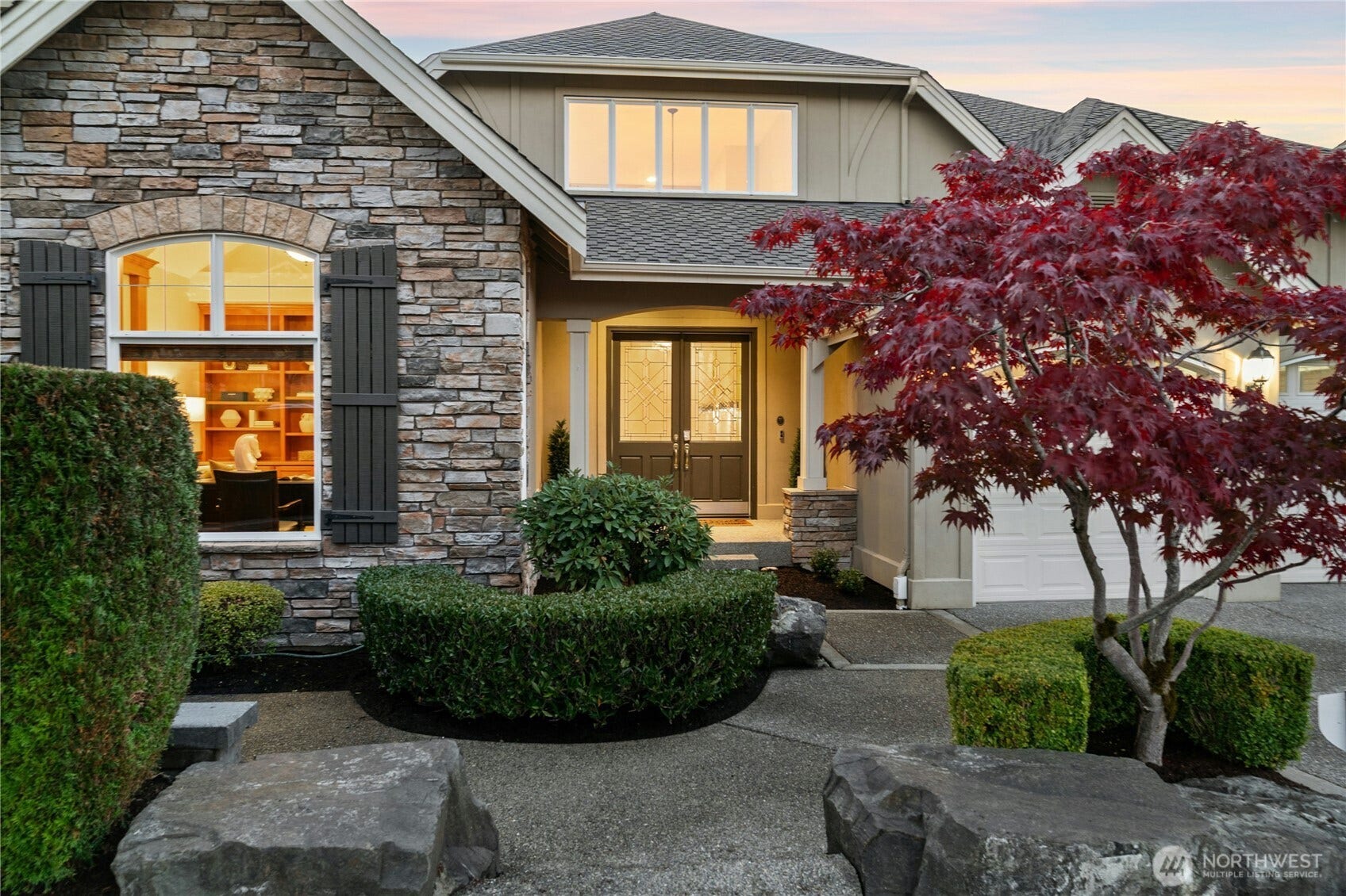 1685 30th Avenue NE, Issaquah, WA 98029