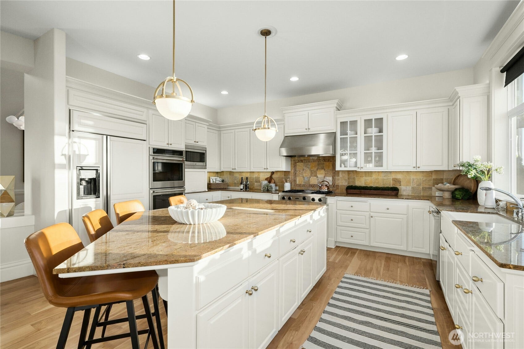 1685 30th Avenue NE, Issaquah, WA 98029