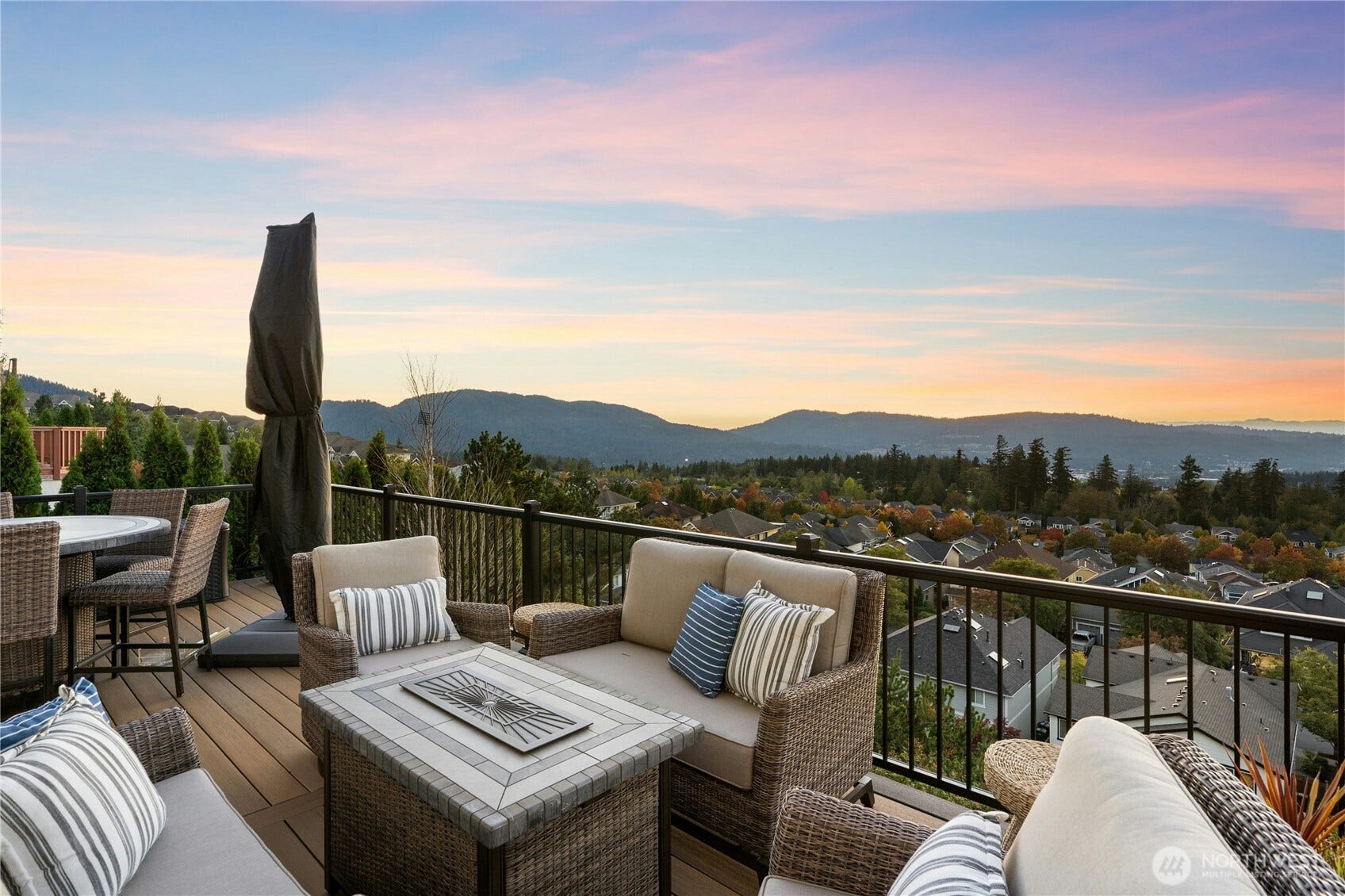 1685 30th Avenue NE, Issaquah, WA 98029