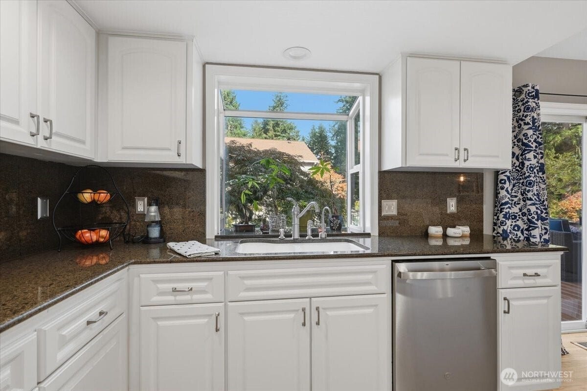 3623 125th Place SE, Everett, WA 98208 3623 125th Place SE, Everett, WA 98208