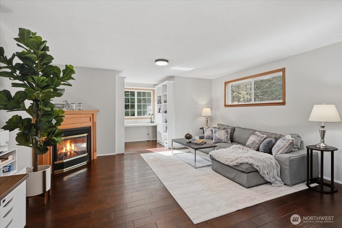 3623 125th Place SE, Everett, WA 98208 3623 125th Place SE, Everett, WA 98208