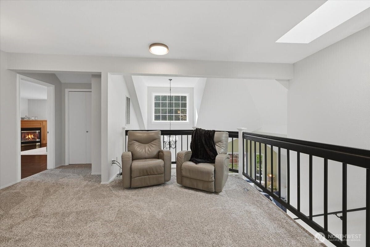 3623 125th Place SE, Everett, WA 98208 Upper level landing.
