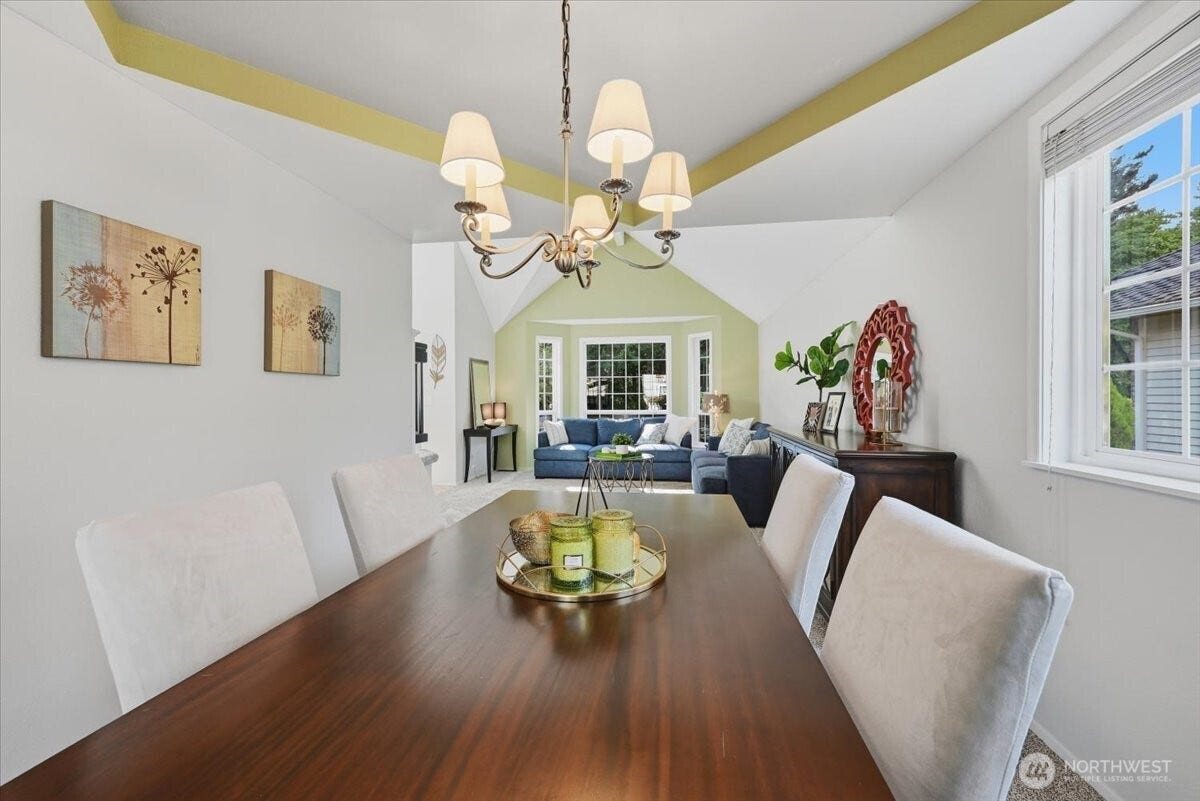 3623 125th Place SE, Everett, WA 98208 Formal dining.
