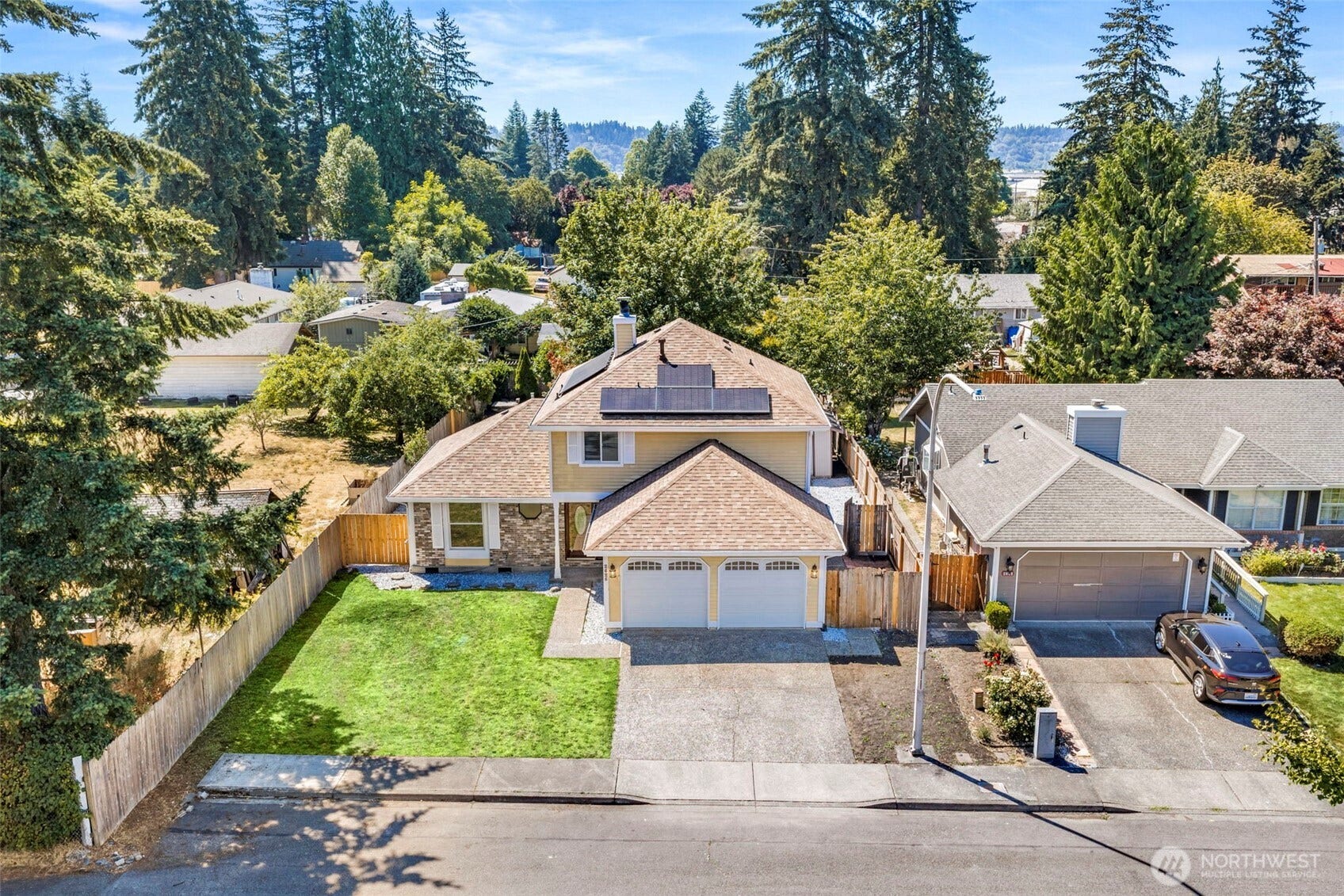 2825 I Street SE, Auburn, WA 98002 2825 I Street SE, Auburn, WA 98002