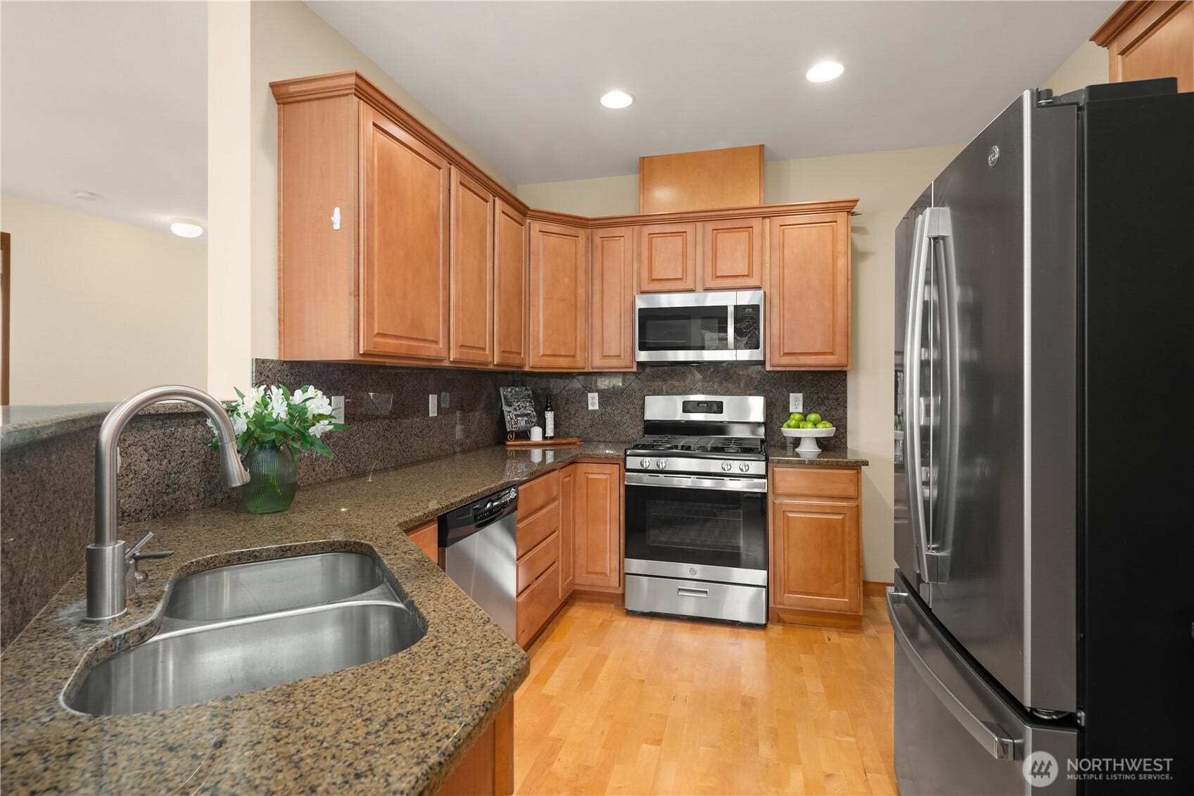 1855 Trossachs Boulevard SE, #2803, Sammamish, WA 98075 1855 Trossachs Boulevard SE, #2803, Sammamish, WA 98075