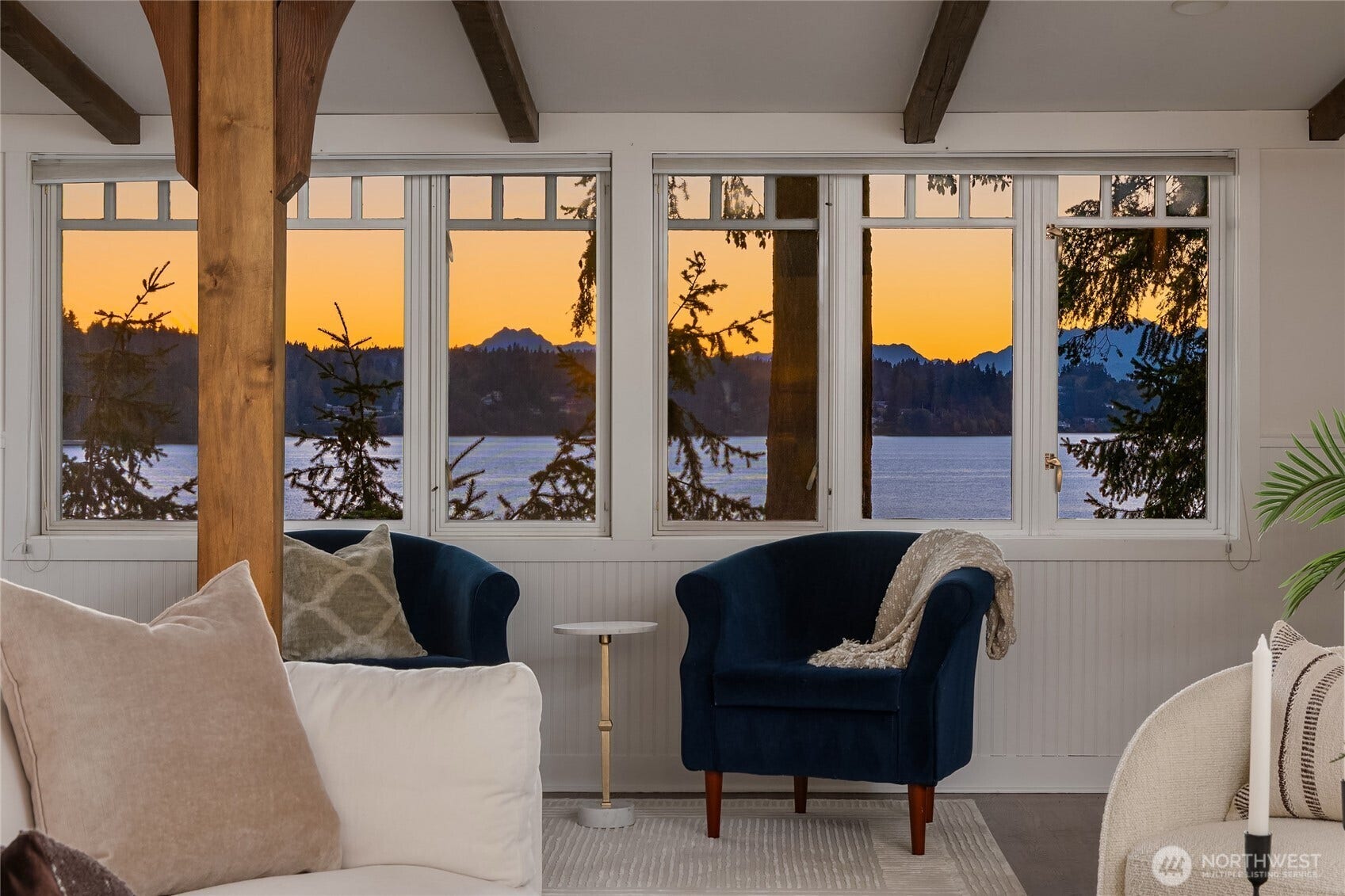 8405 Hansen Road NE, Bainbridge Island, WA 98110 Classic design and warm setting sun.