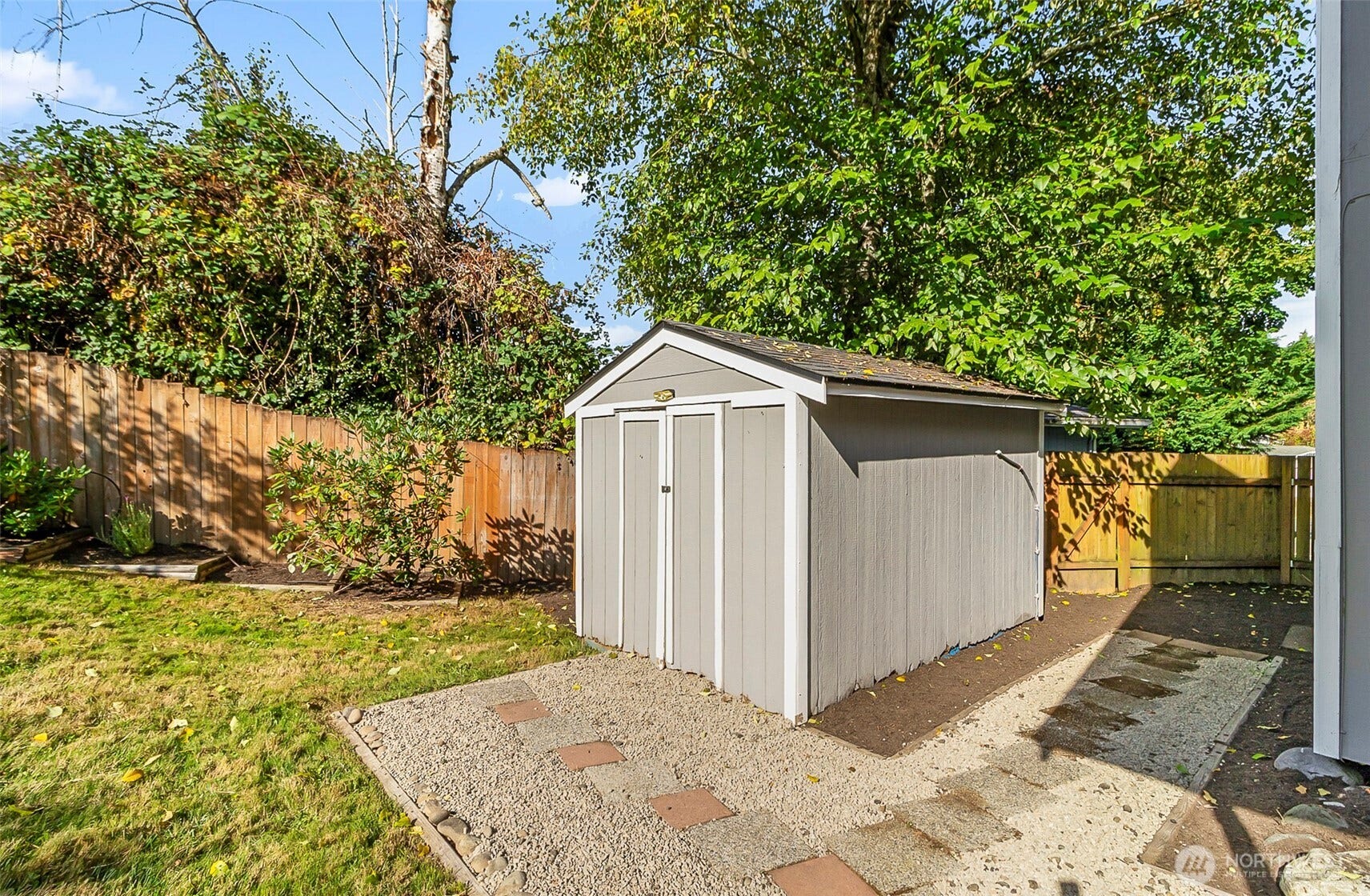 15723 NE 109th Street, Redmond, WA 98052